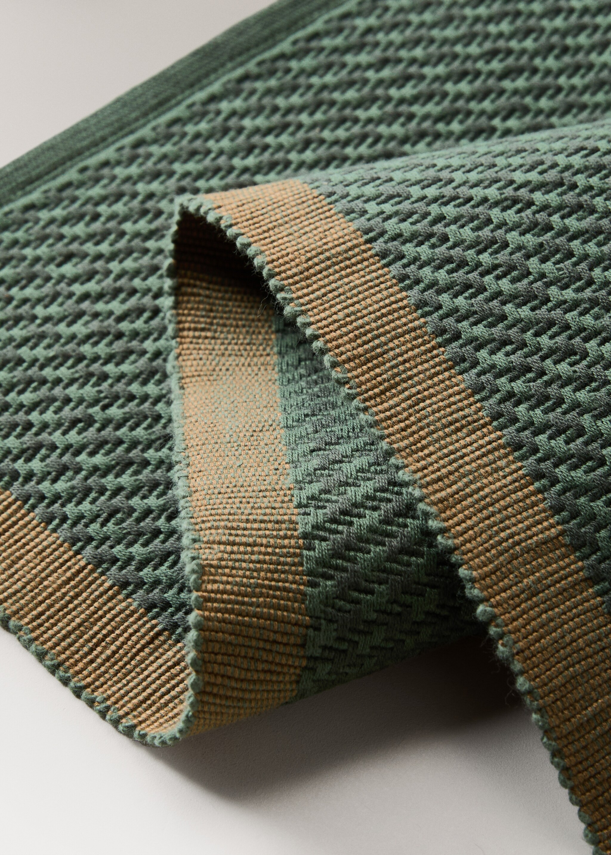 Checked cotton placemat - Details of the article 2, Forest Green. Ref: 17013328-00.