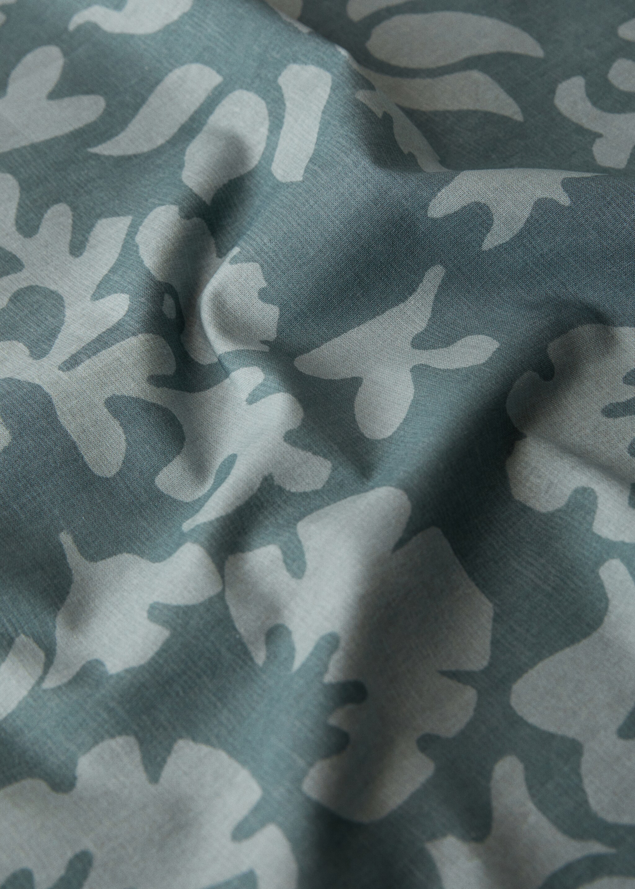 Nappe en toile imprimée pour 8 à 10 convives - Détail de l'article 2, Bleu encre. Ref: 17013329-00.