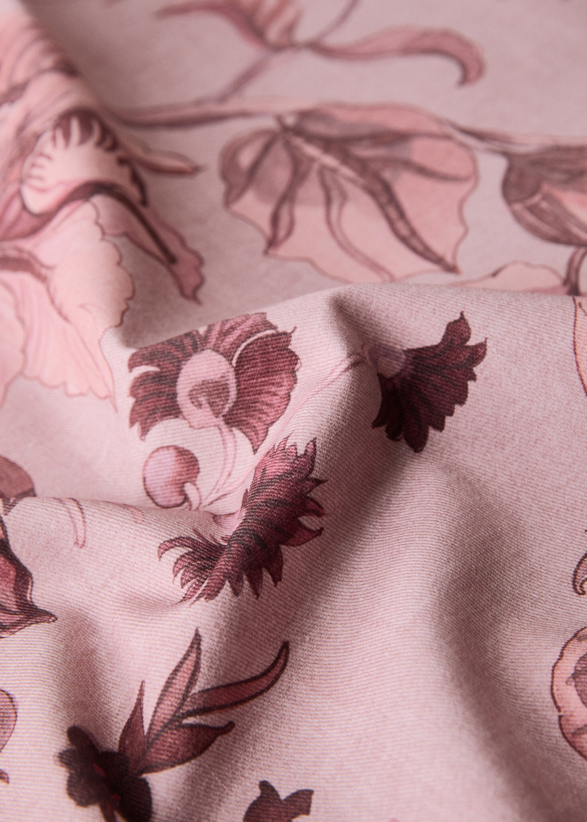 Cotton tablecloth with floral design for 6 to 8 diners - Details of the article 2, Cherry. Ref: 17013330-00.