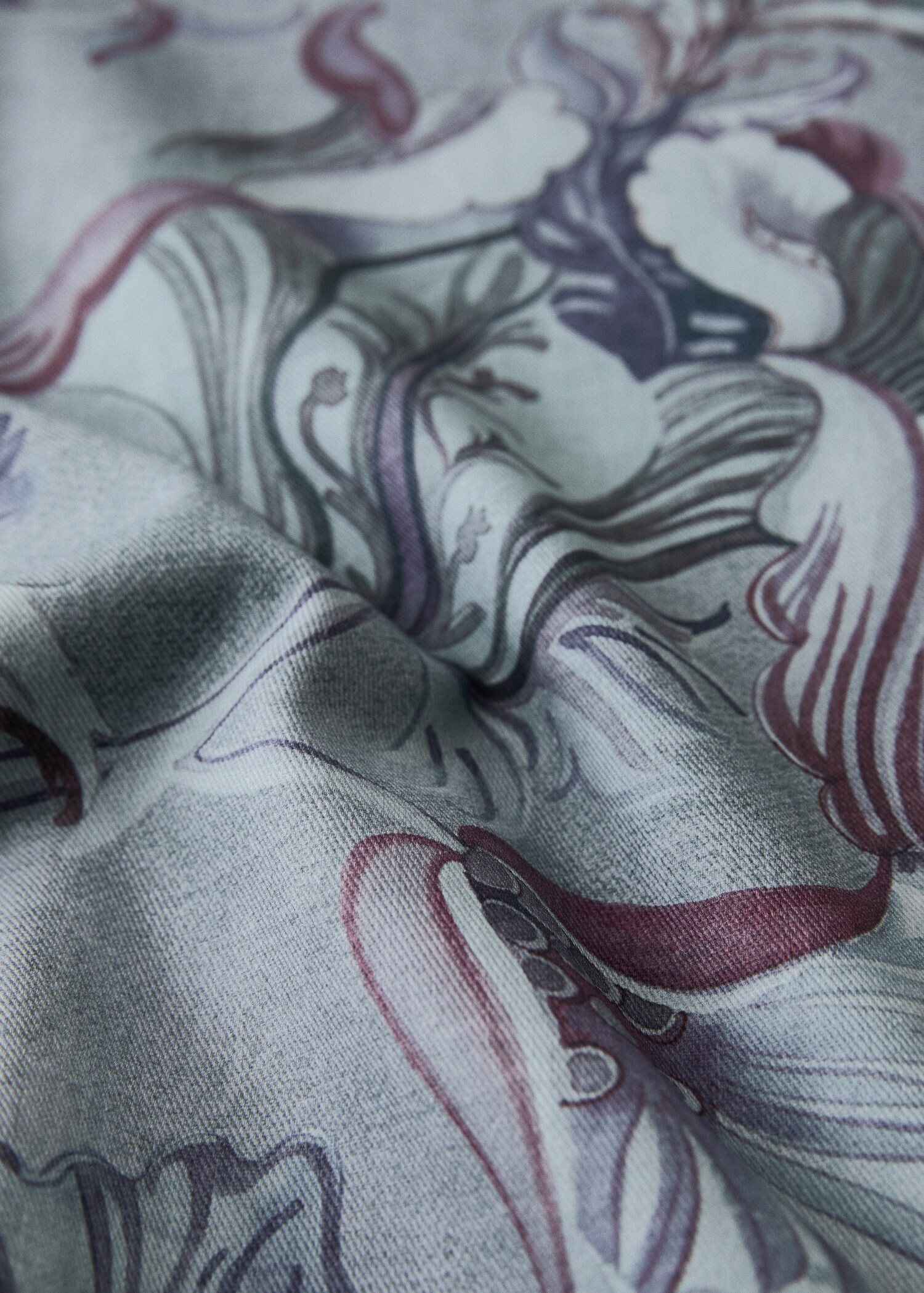 Cotton tablecloth with floral design for 2 to 4 people - Details of the article 2