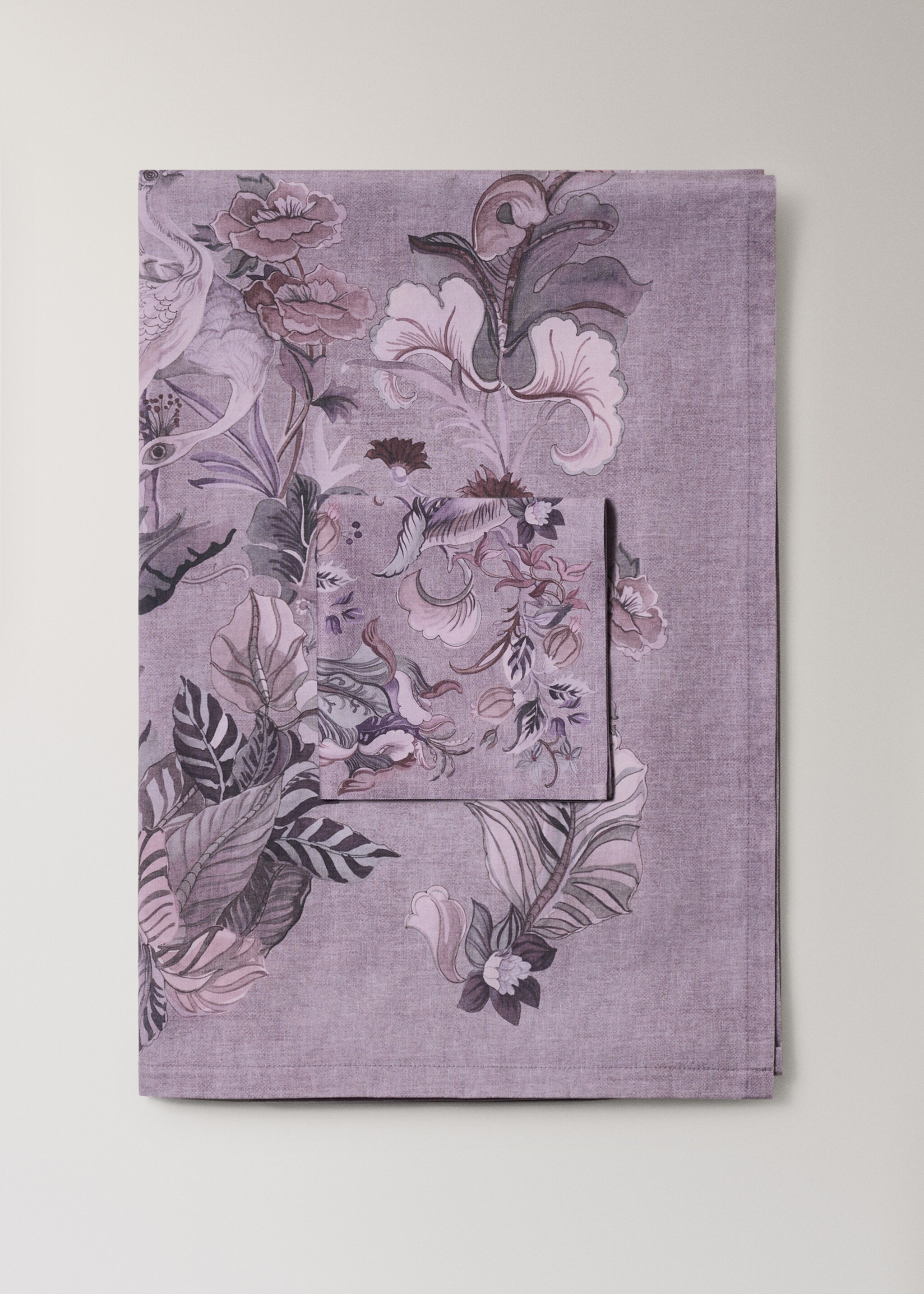 Cotton tablecloth with floral design for 2 to 4 diners - Article without model, Plum. Ref: 17013332-00.