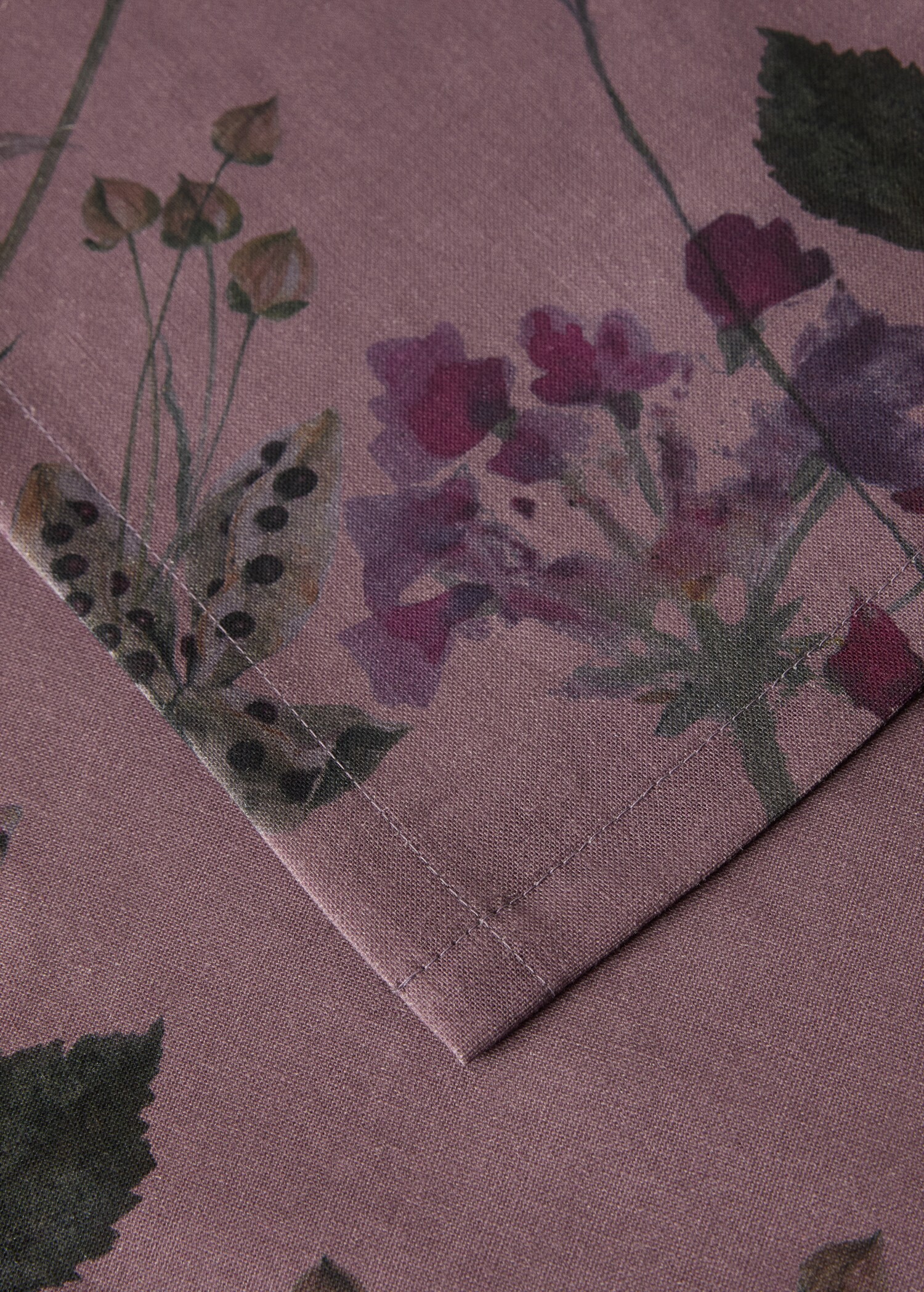 Color flowers cotton linen tablecloth 6 to 8 diners - Детальніше про товар 1
