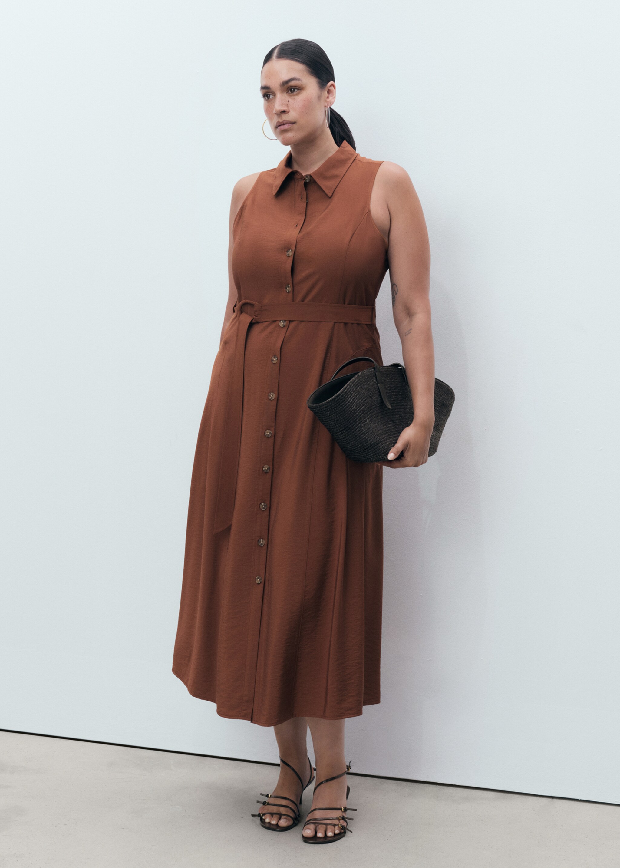 Belt shirt dress - Details of the article 3, Brown. Ref: 17014085-00.