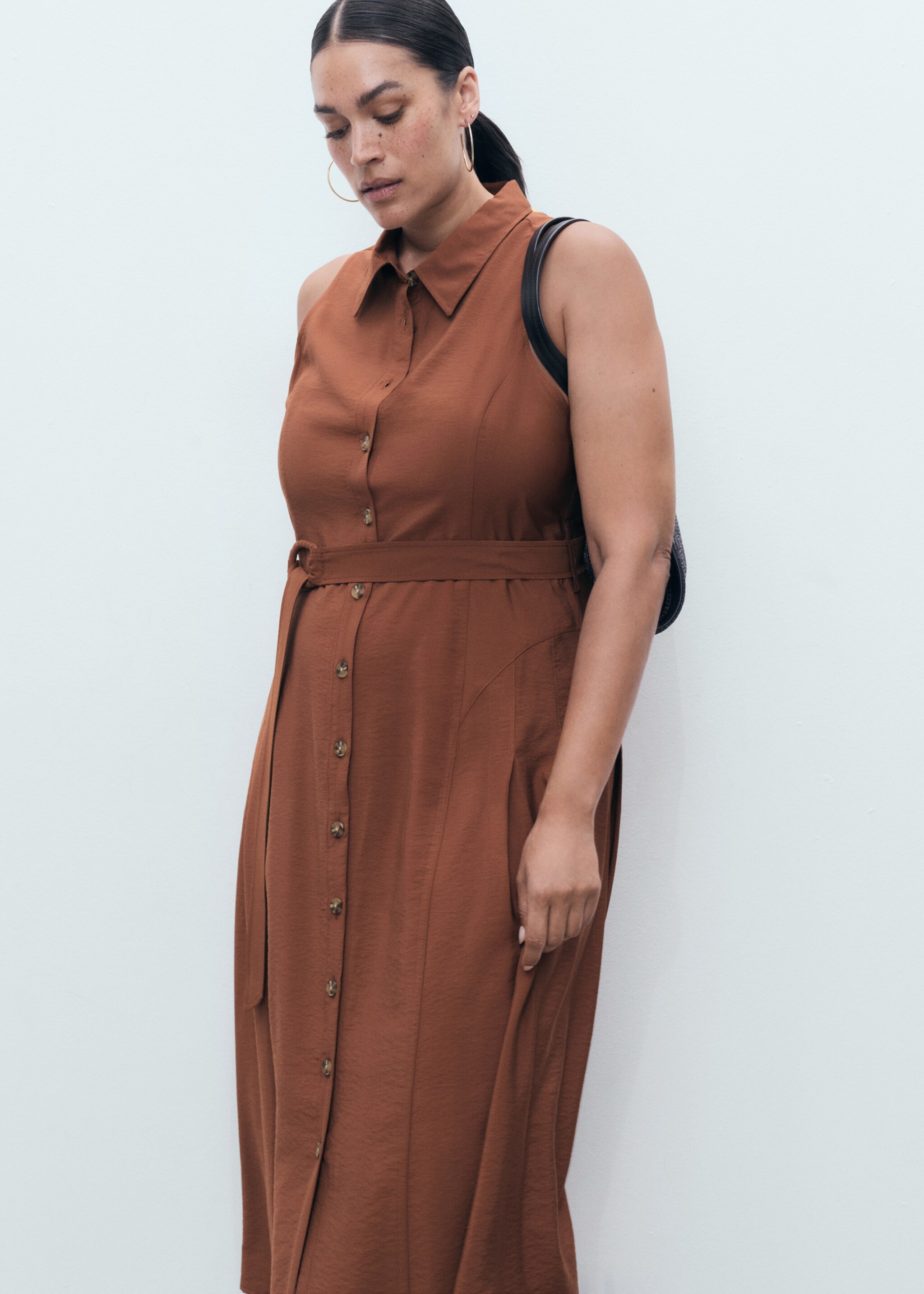 Belt shirt dress - Details of the article 5, Brown. Ref: 17014085-00.