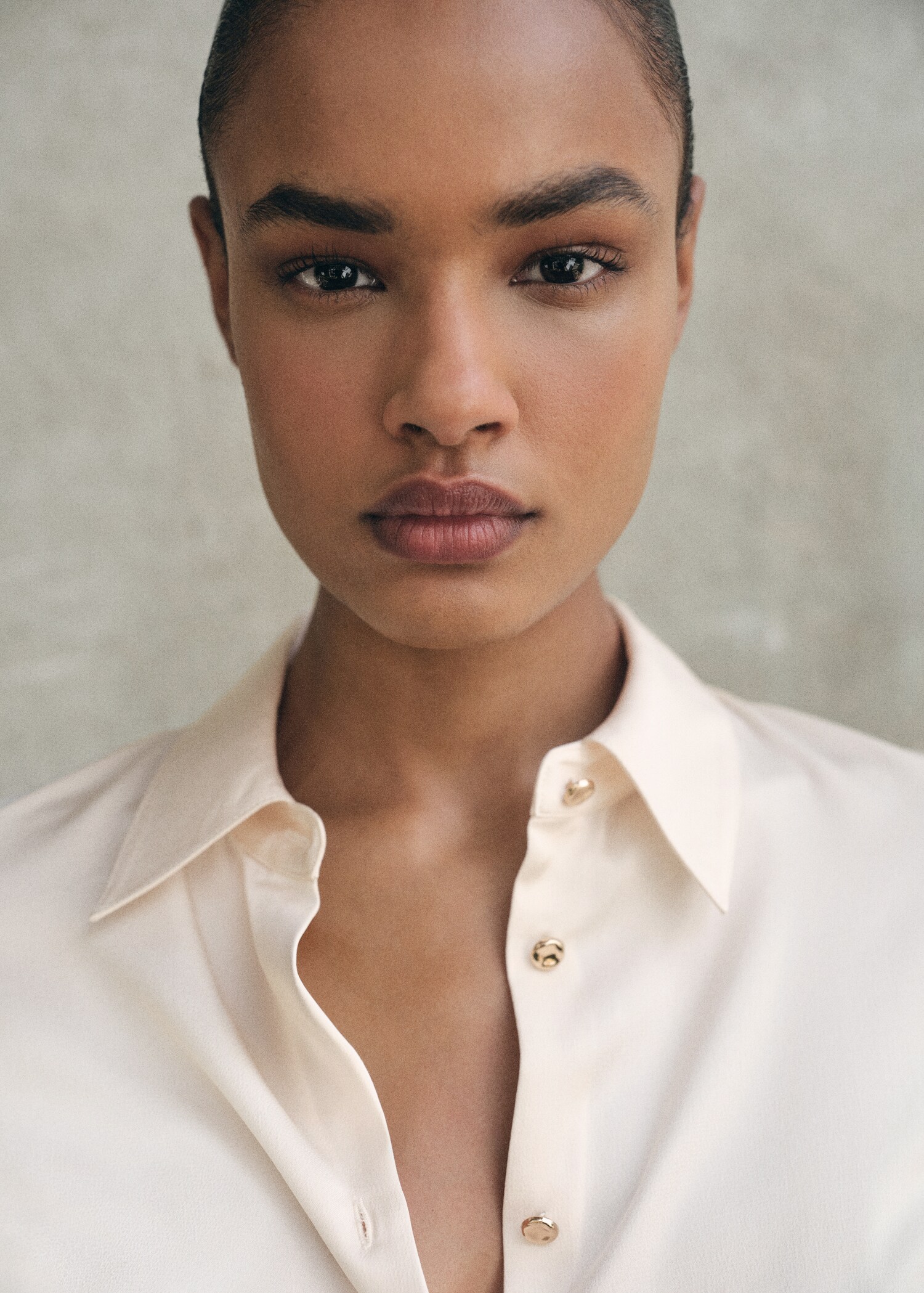Satin finish flowy shirt - Details of the article 1