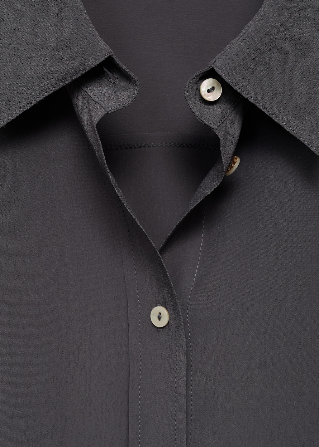 Oversize flowy shirt