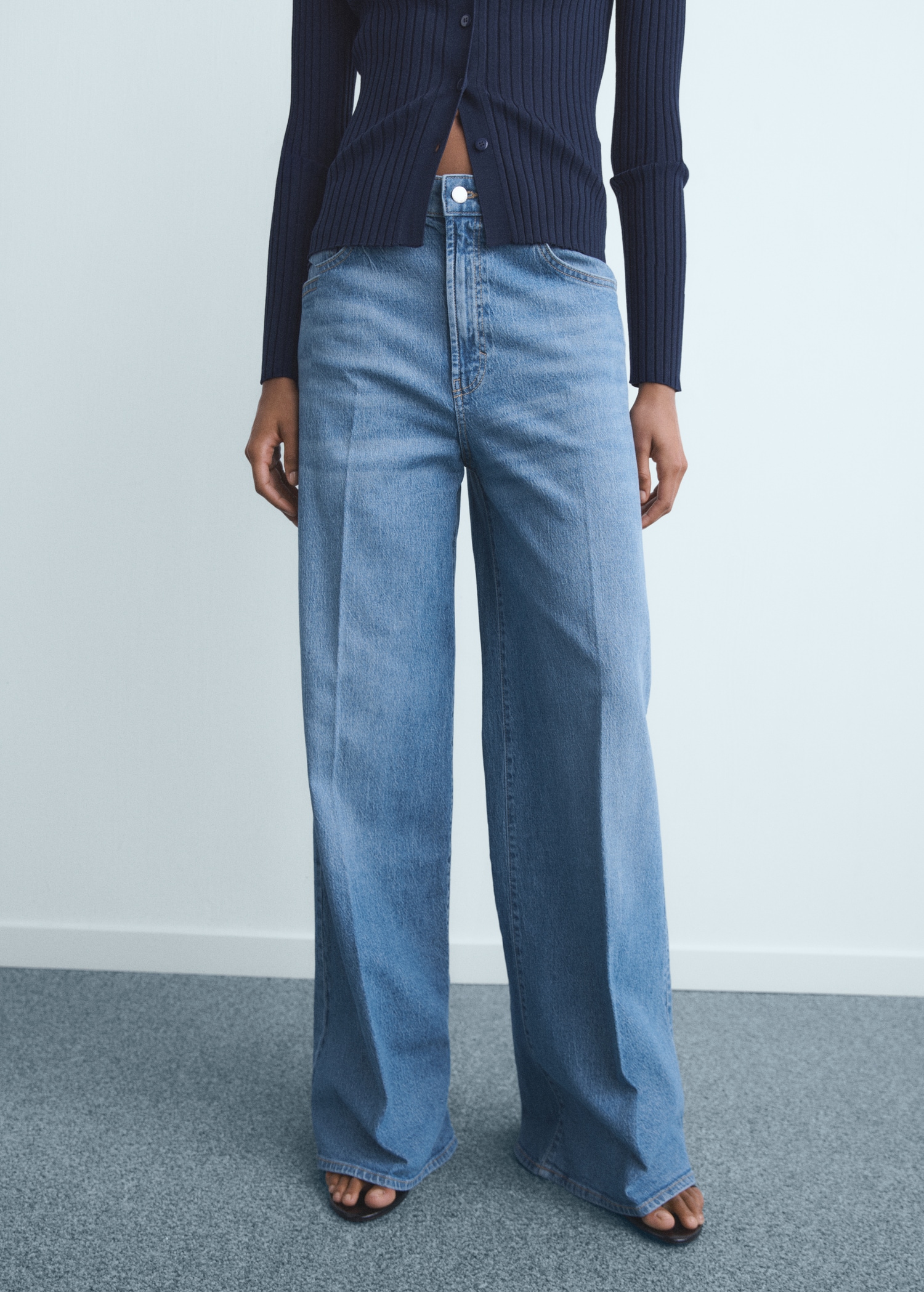 High-waisted wide-leg jeans Women MANGO Indonesia