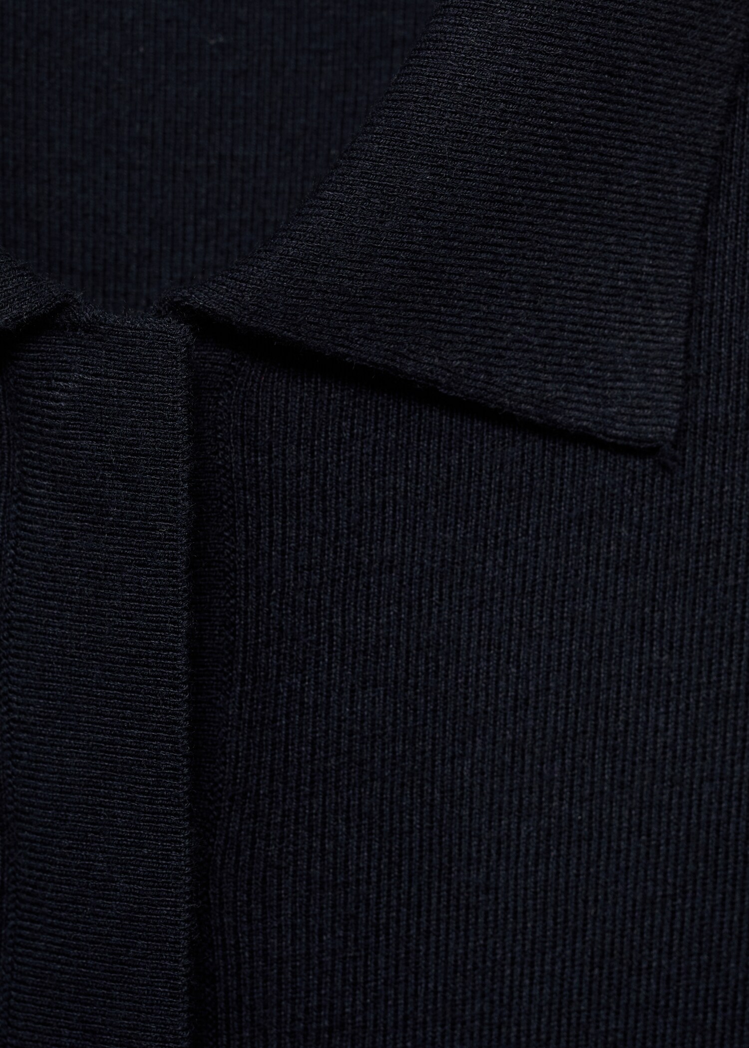 Short-sleeved polo-neck sweater - Details of the article 8