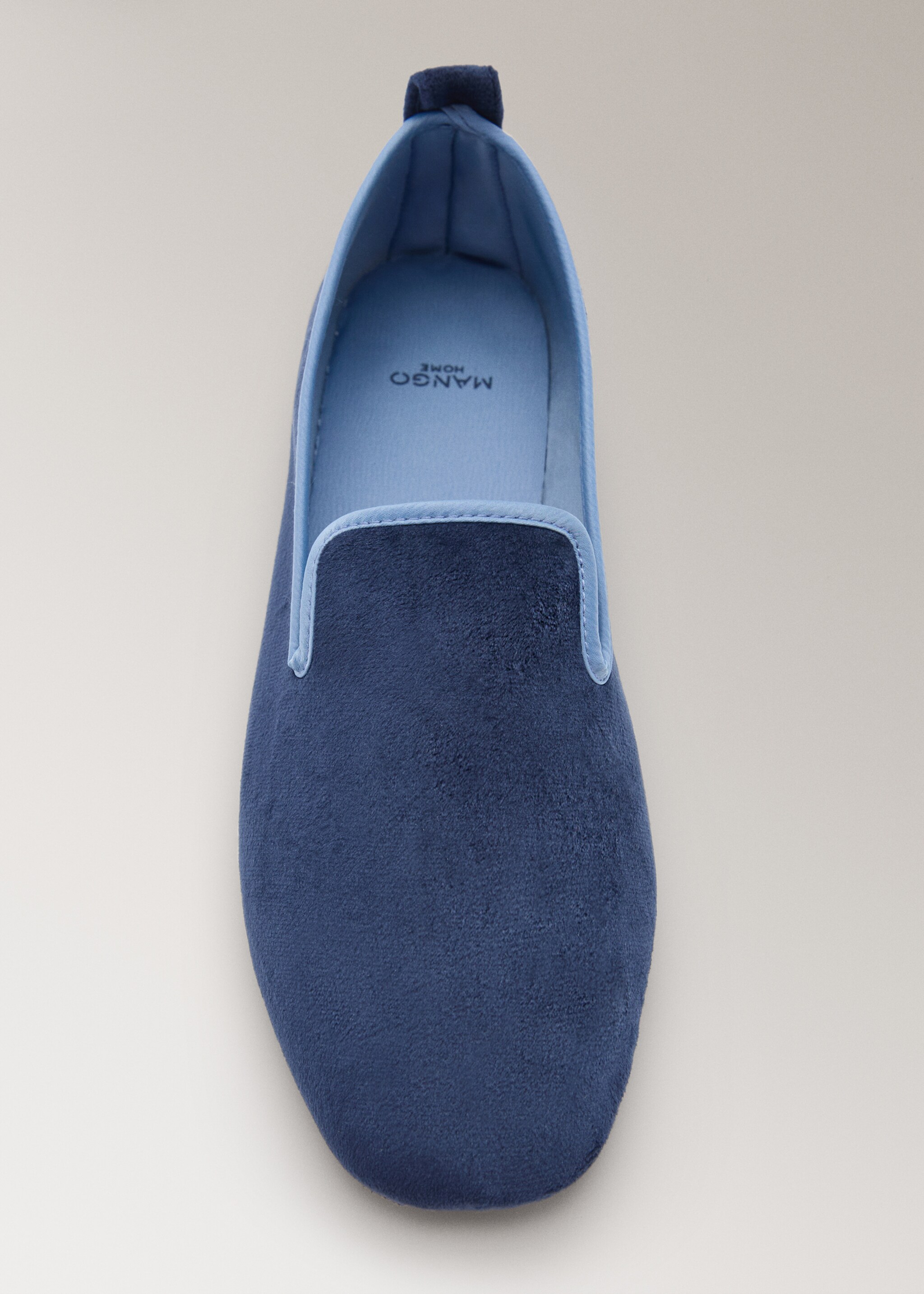 Velour-Pantoffel mit Piping - Detail des Artikels 2, Nachtblau. Ref: 17014107-00.