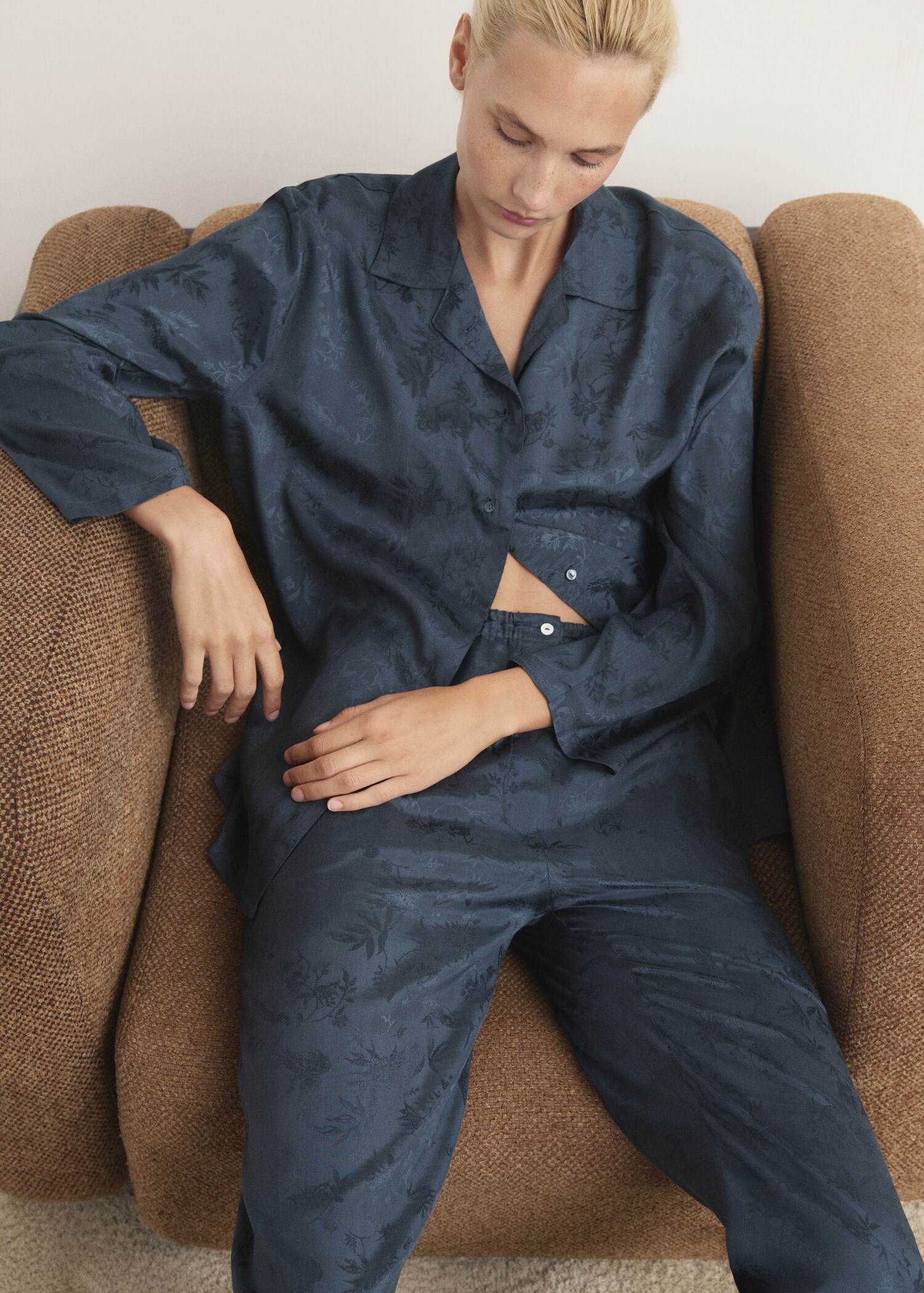 Pantalón pijama jacquard satén - Detalle del artículo 2