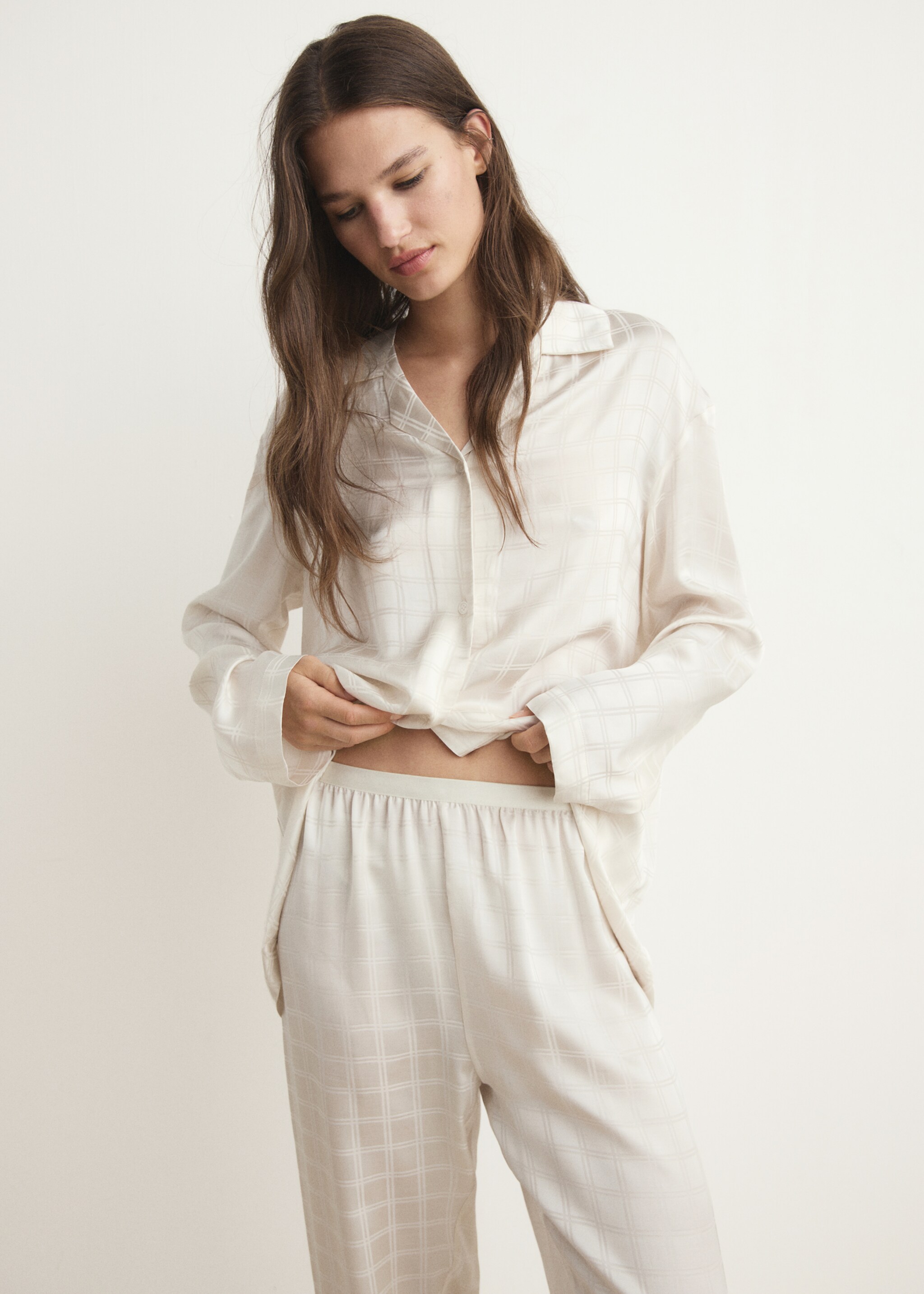 Rayon check pyjama trousers - Details of the article 1, Ivory White. Ref: 17014111-00.