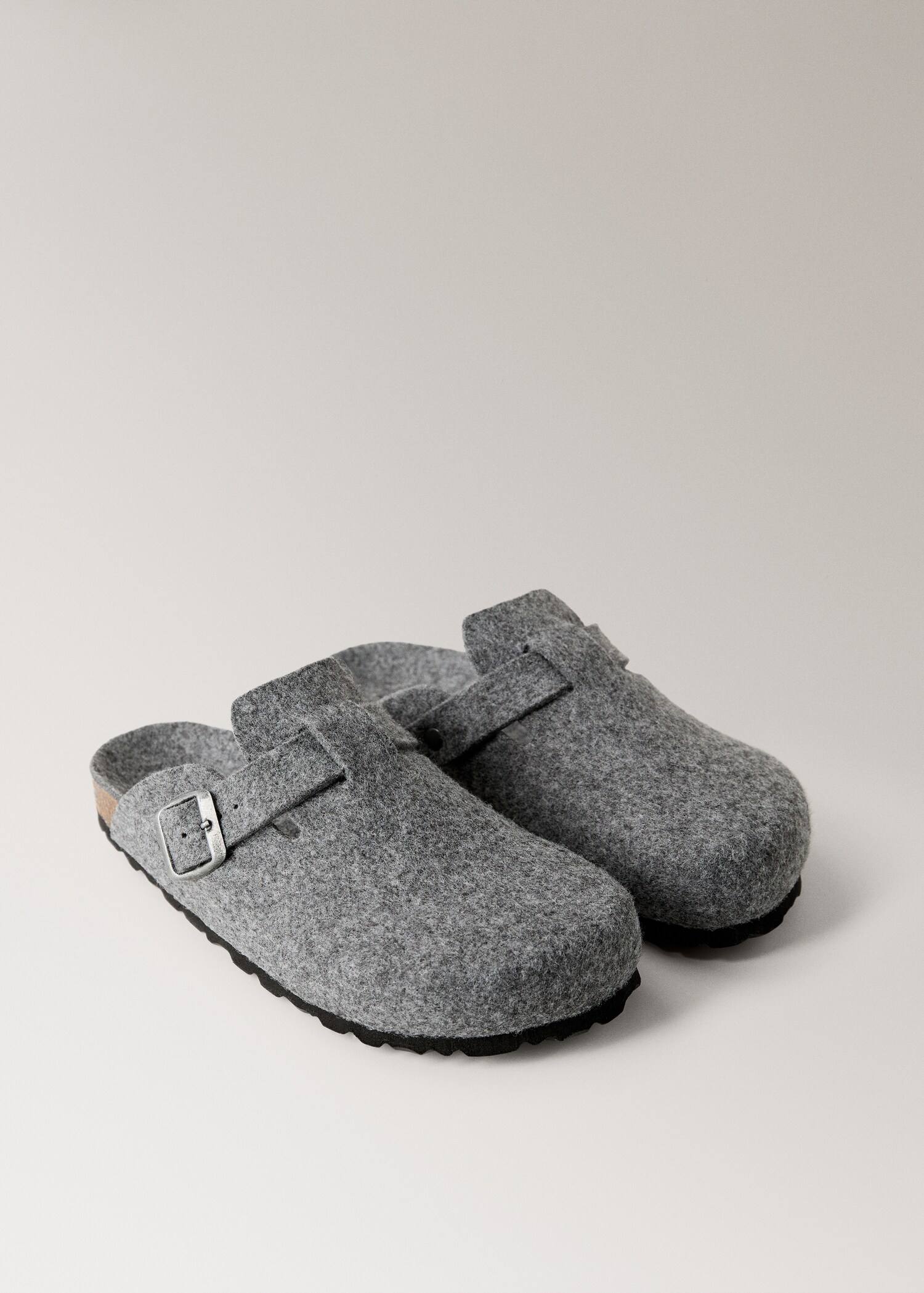 Slippers pom - Medium plane