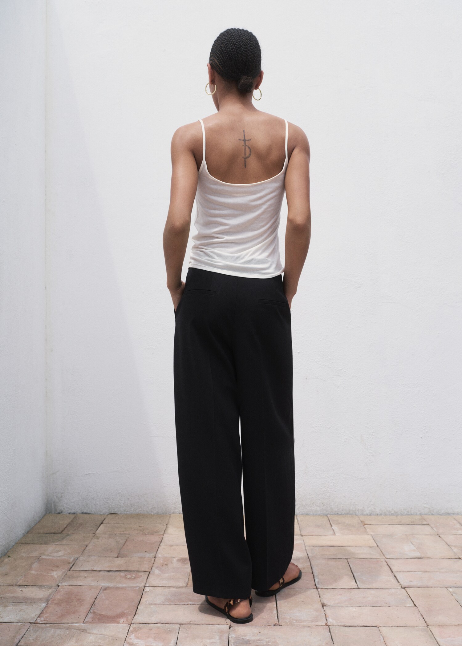 Pantalon large à pinces - Verso de l’article