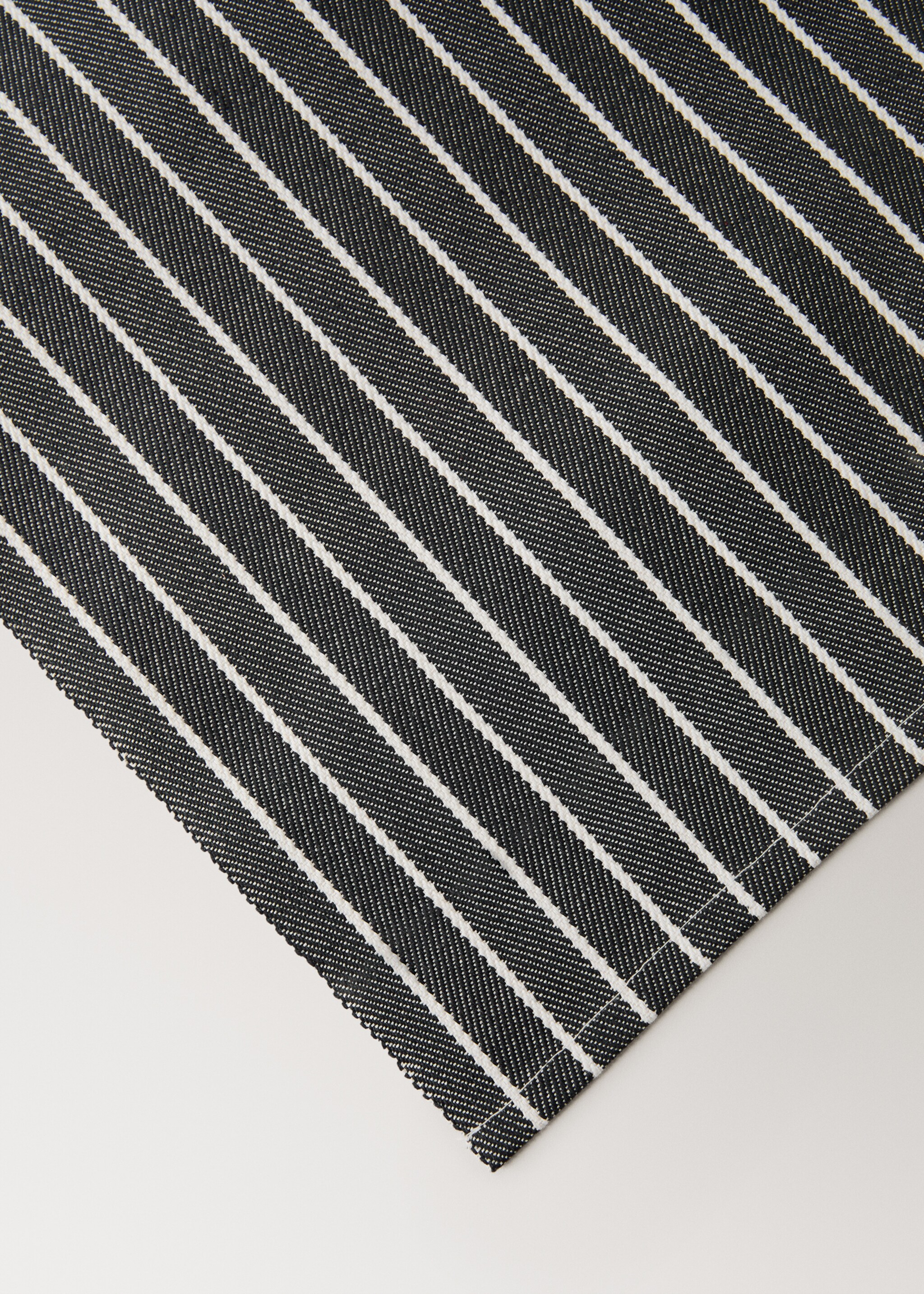 Cotton striped placemats - Details of the article 1, Black. Ref: 17014129-00.