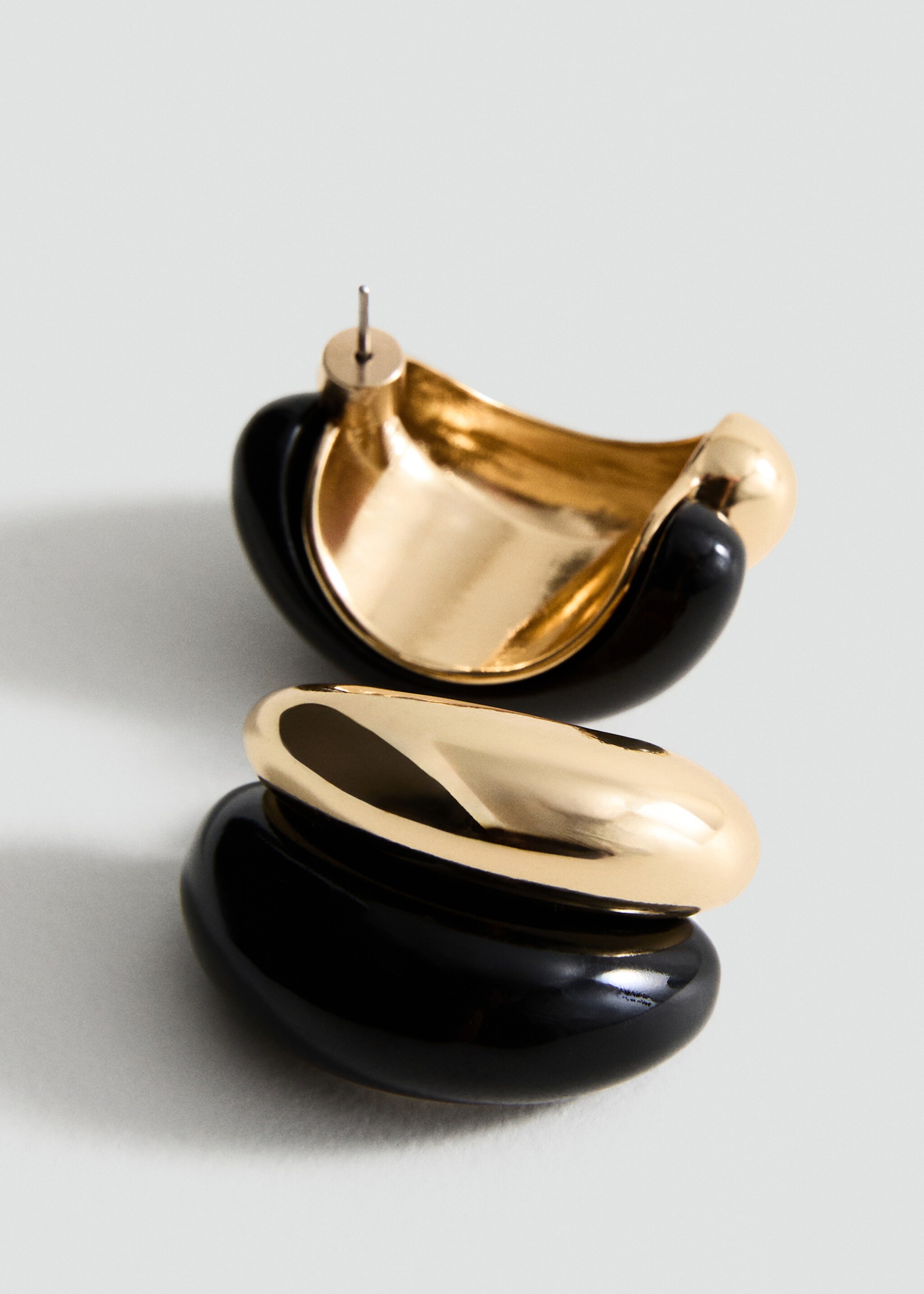 Mixed resin earrings - Details of the article 1, Gold. Ref: 17014135-00.