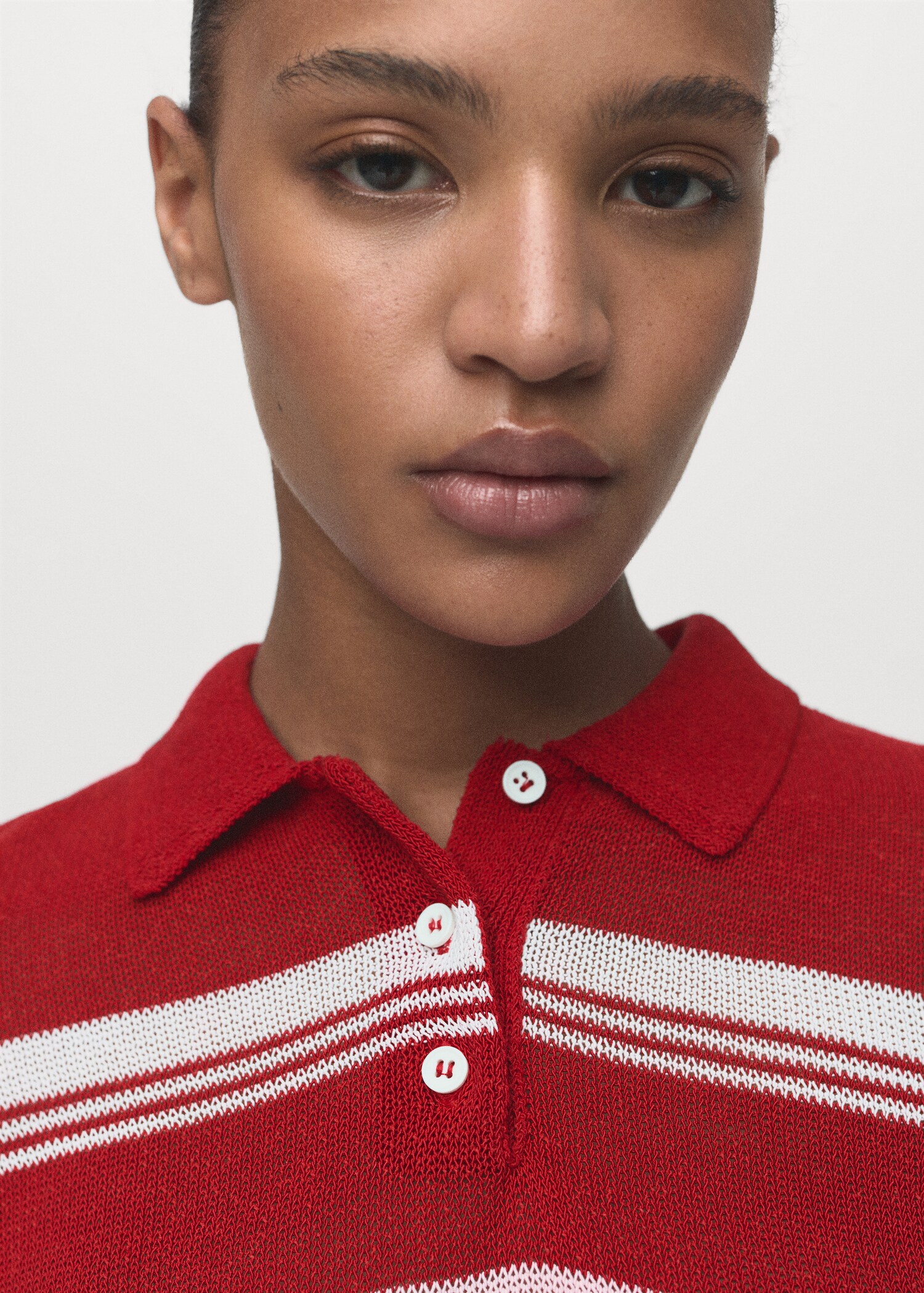 Short-sleeved polo-neck sweater - Details of the article 1