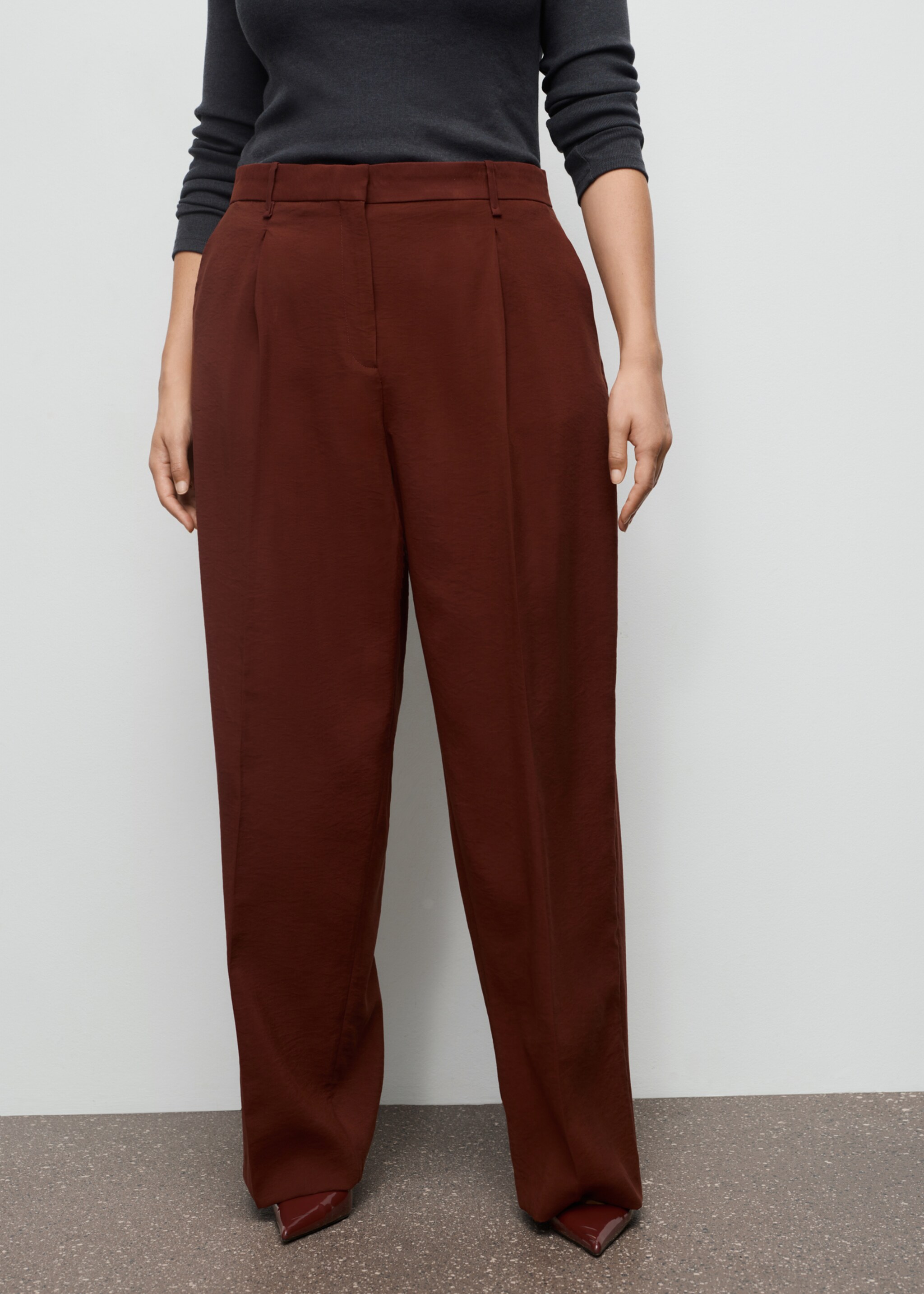 Modal straight-fit trousers - Details of the article 5, Burnt Orange. Ref: 17014151-00.