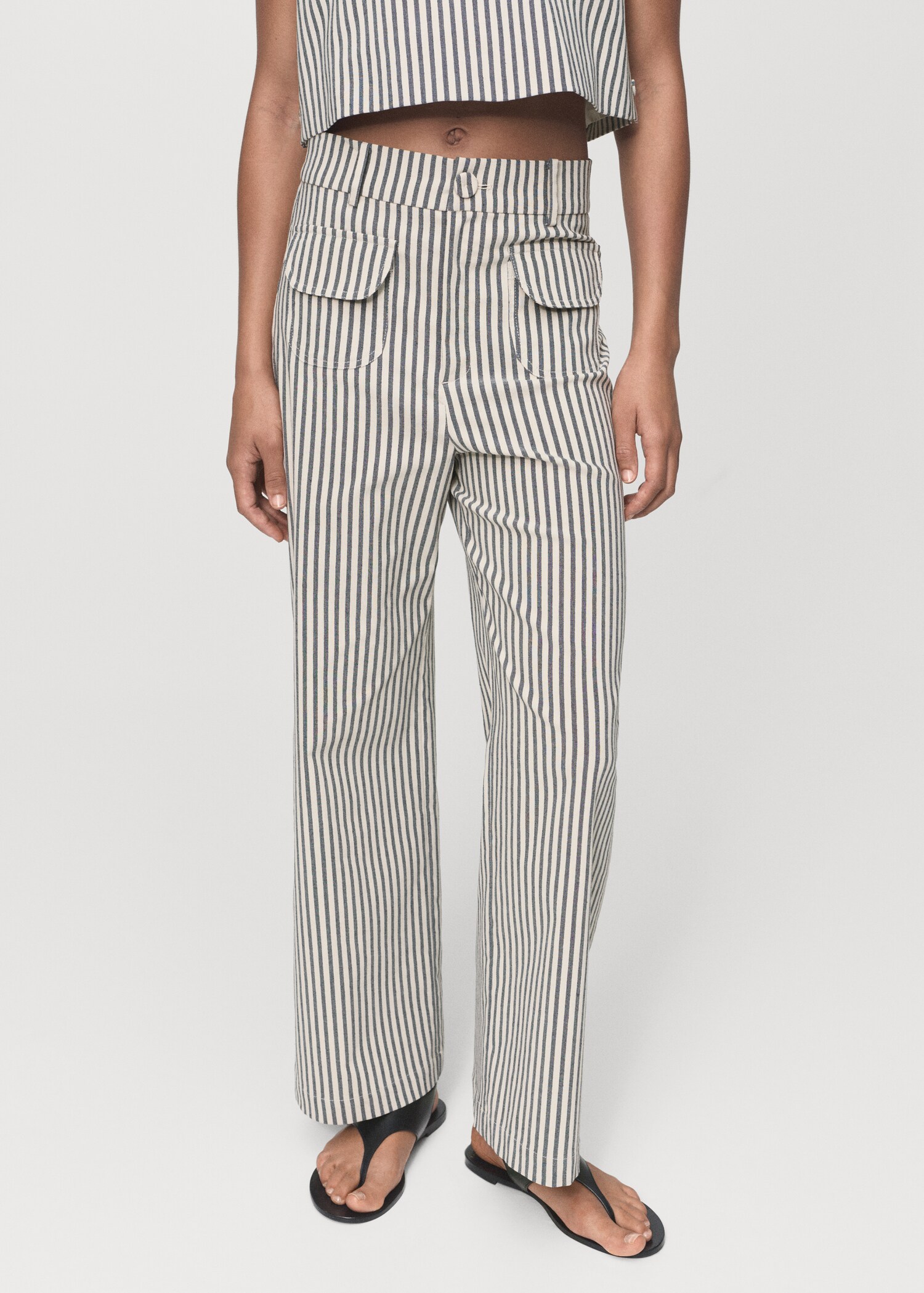 Striped trousers with pockets - Medium plane
