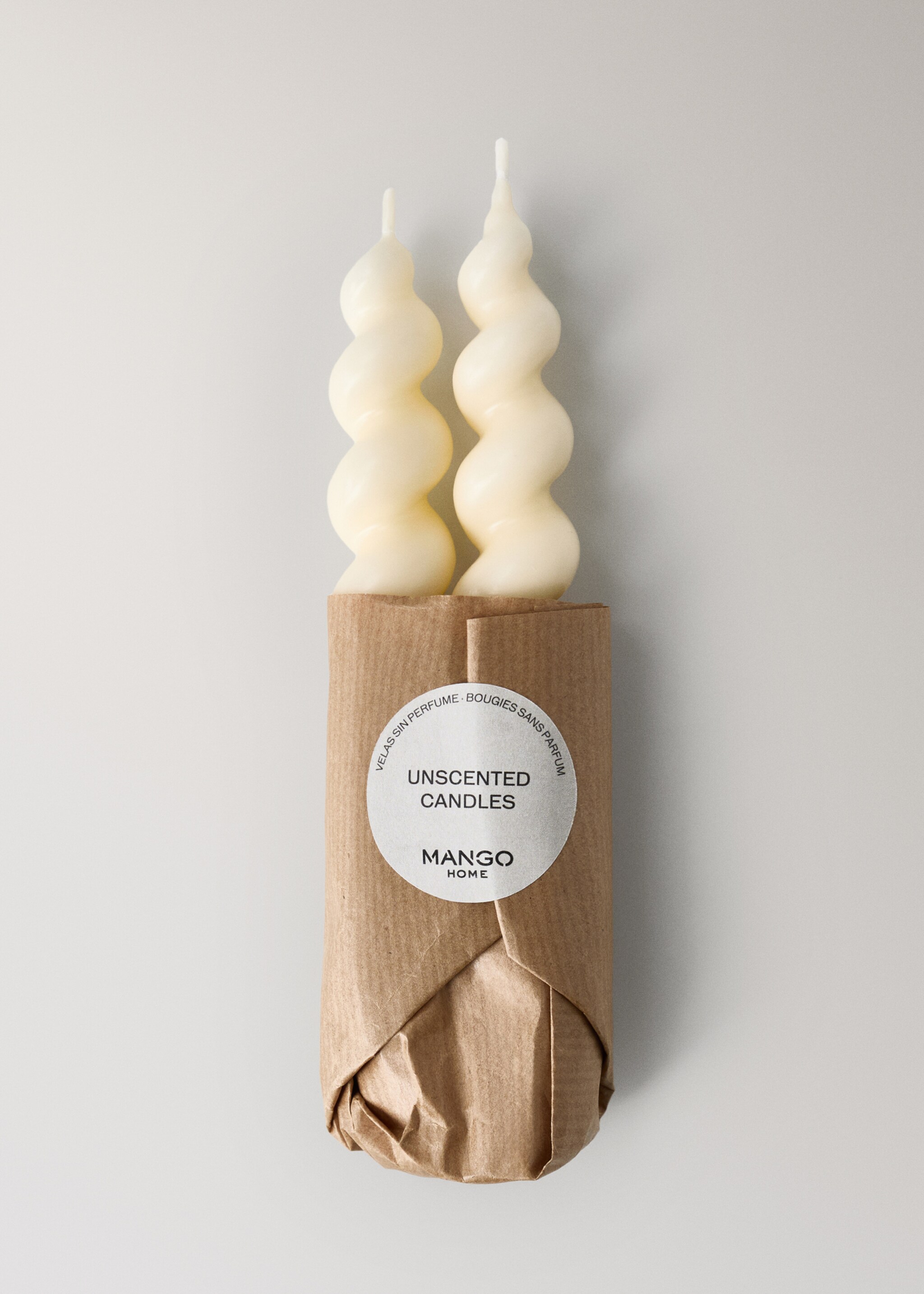 Medium decorative candles with spiral design - Details of the article 3, Off White. Ref: 17014451-00.