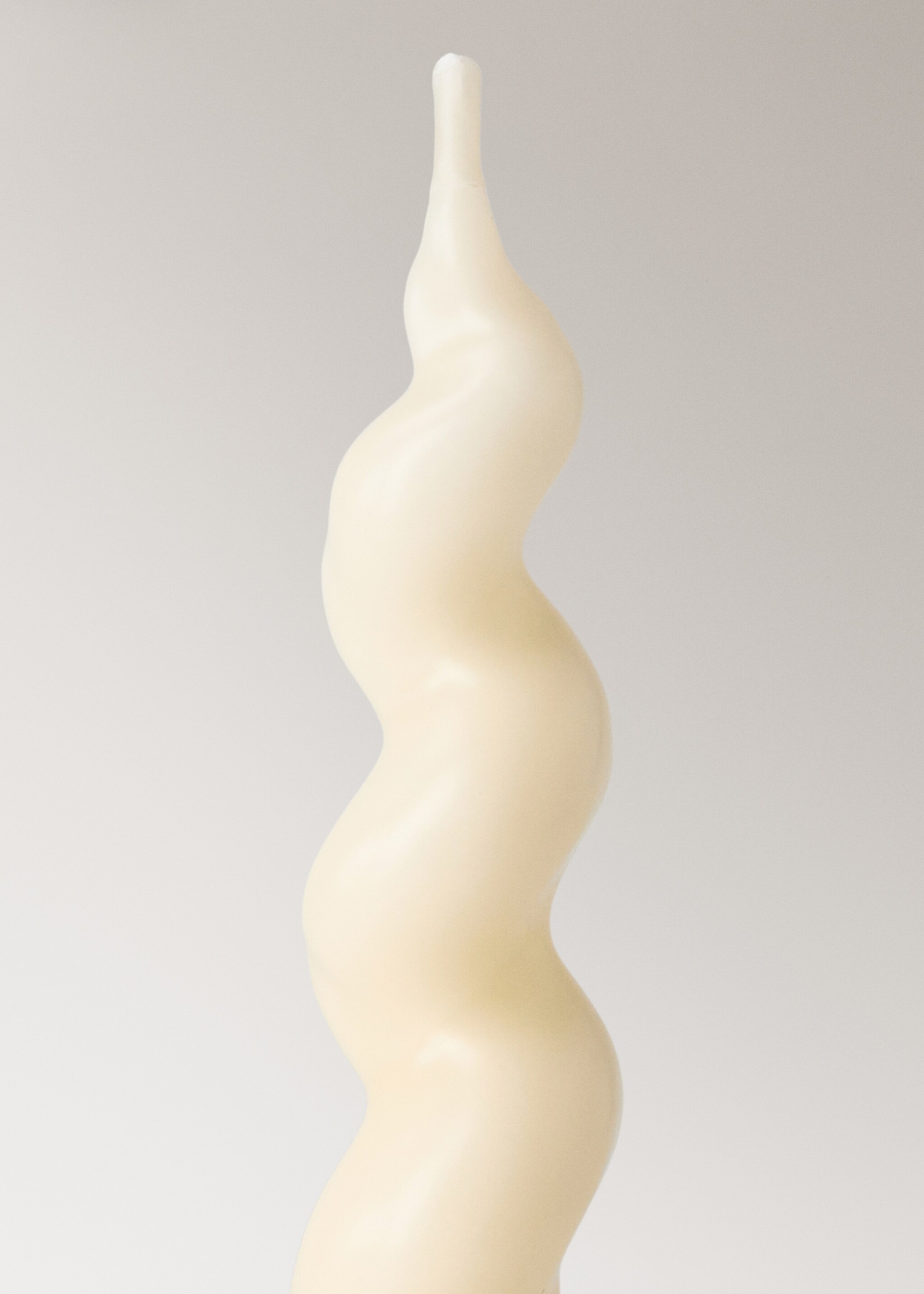 Tall decorative candles with spiral design - Details of the article 1, Off White. Ref: 17014452-00.