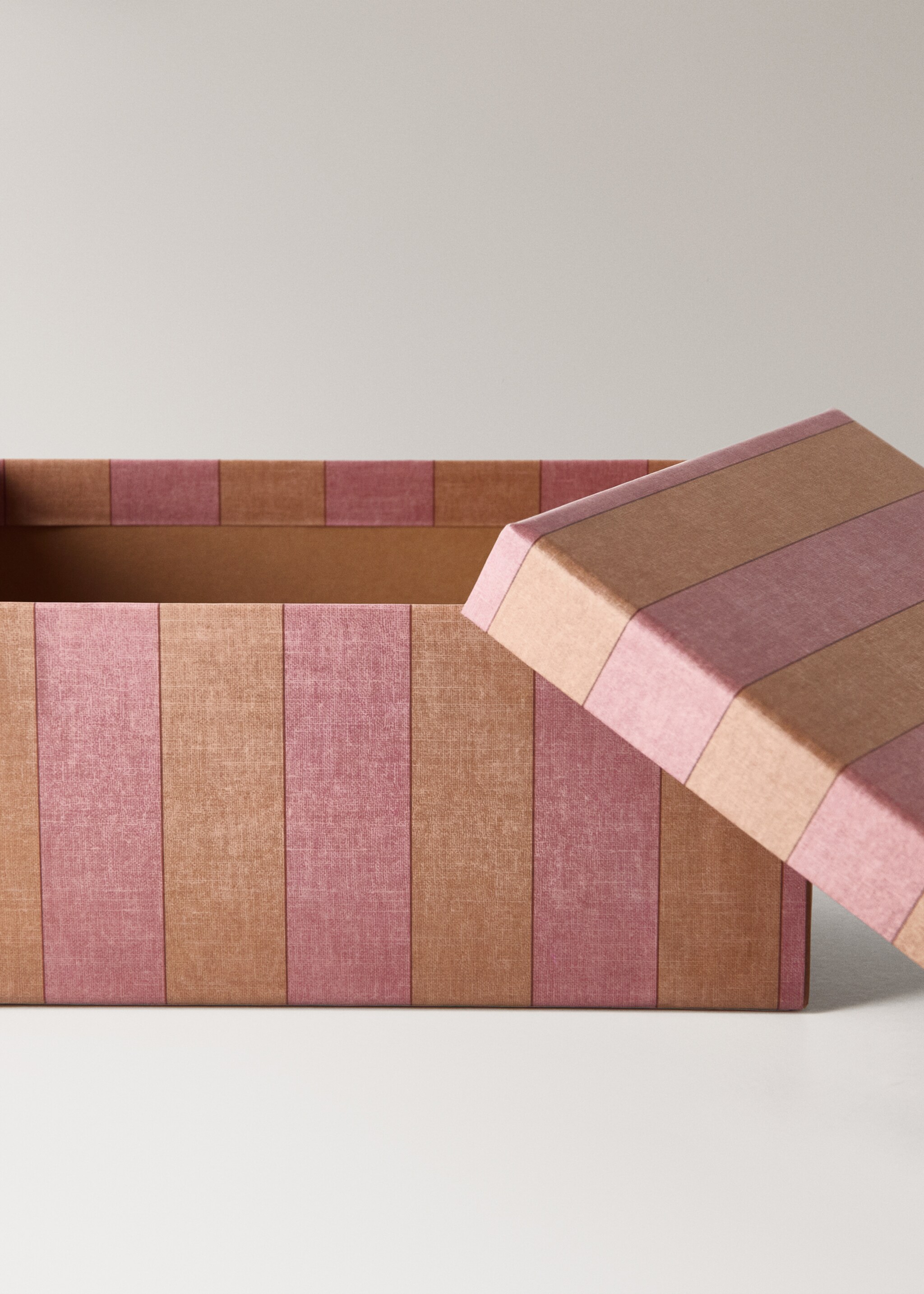 Small printed children's box - Details of the article 2, Yellow. Ref: 17014786-00.