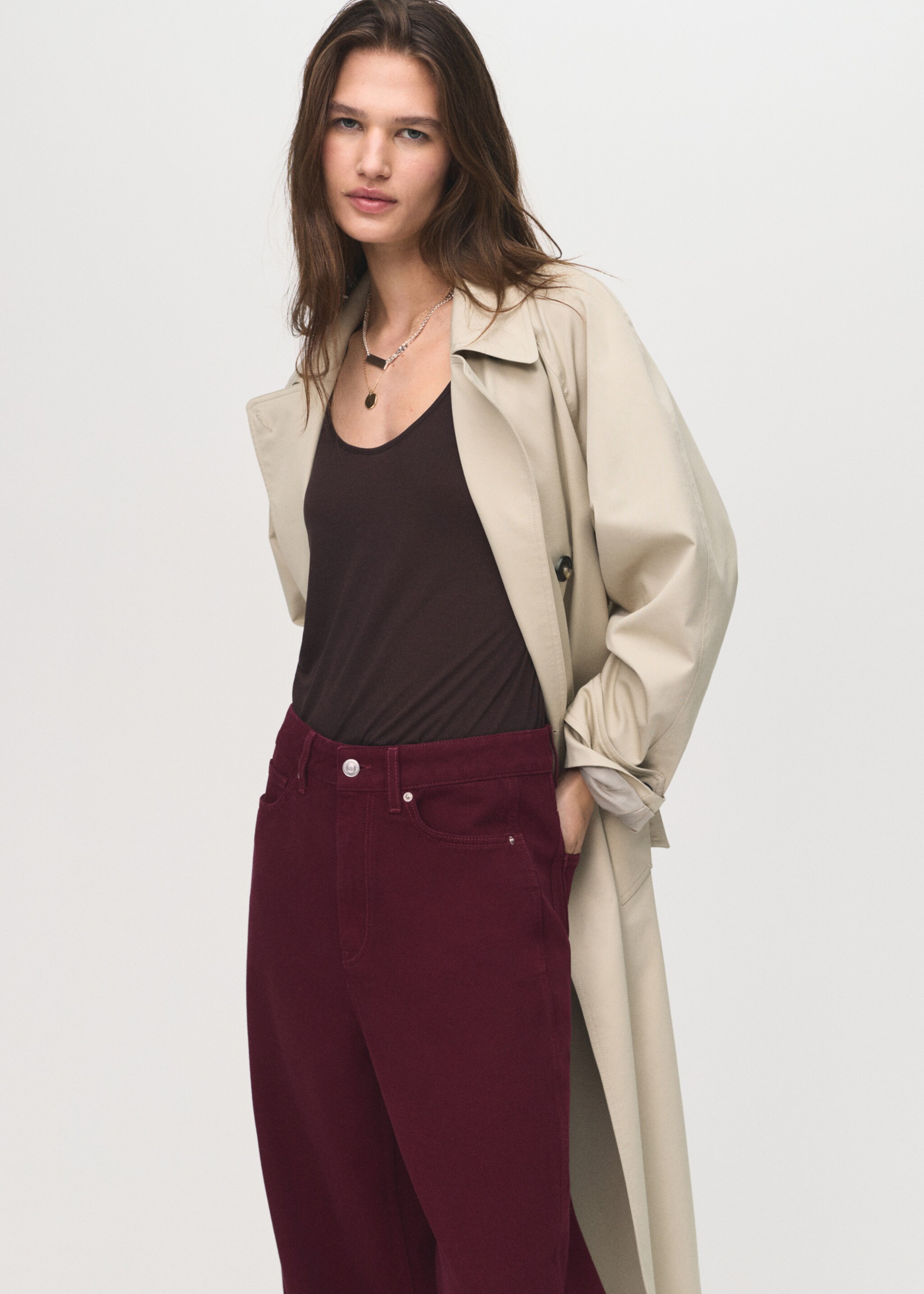 High-rise balloon jeans - Details of the article 1, Wine. Ref: 17014792-00.