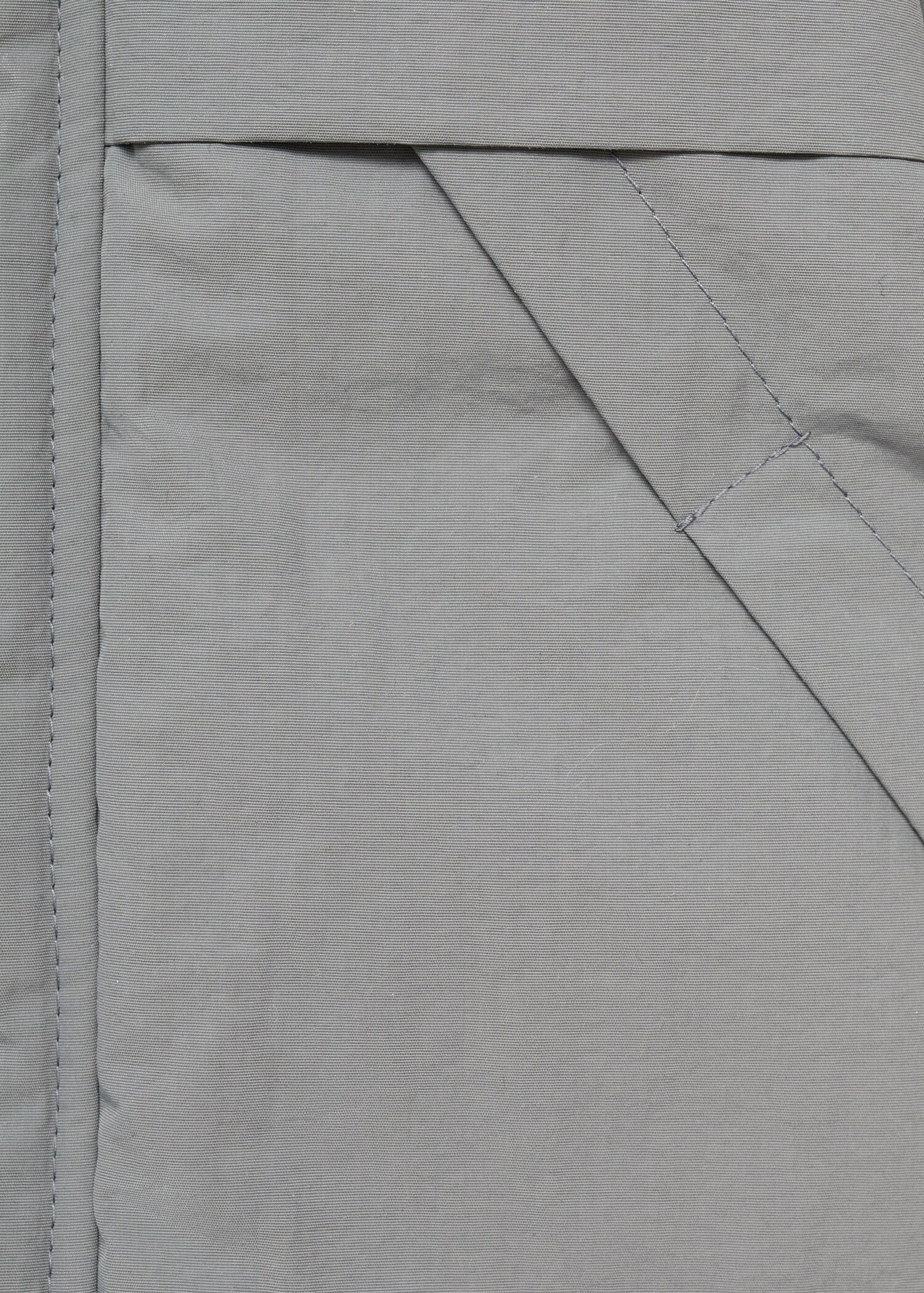 Hood quilted coat - Details of the article 0