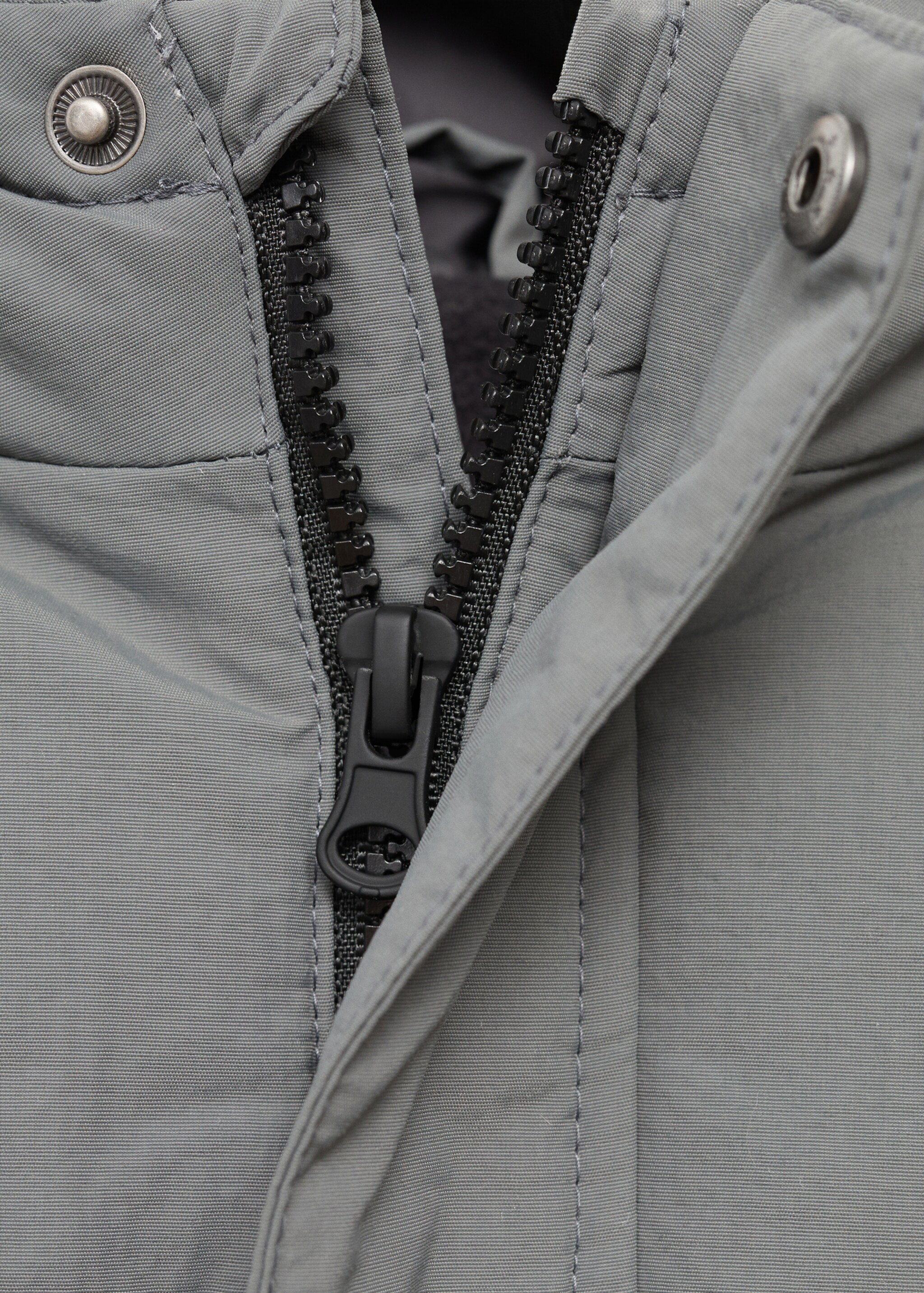 Hood quilted coat - Details of the article 8, Dark Grey. Ref: 17015143-00.