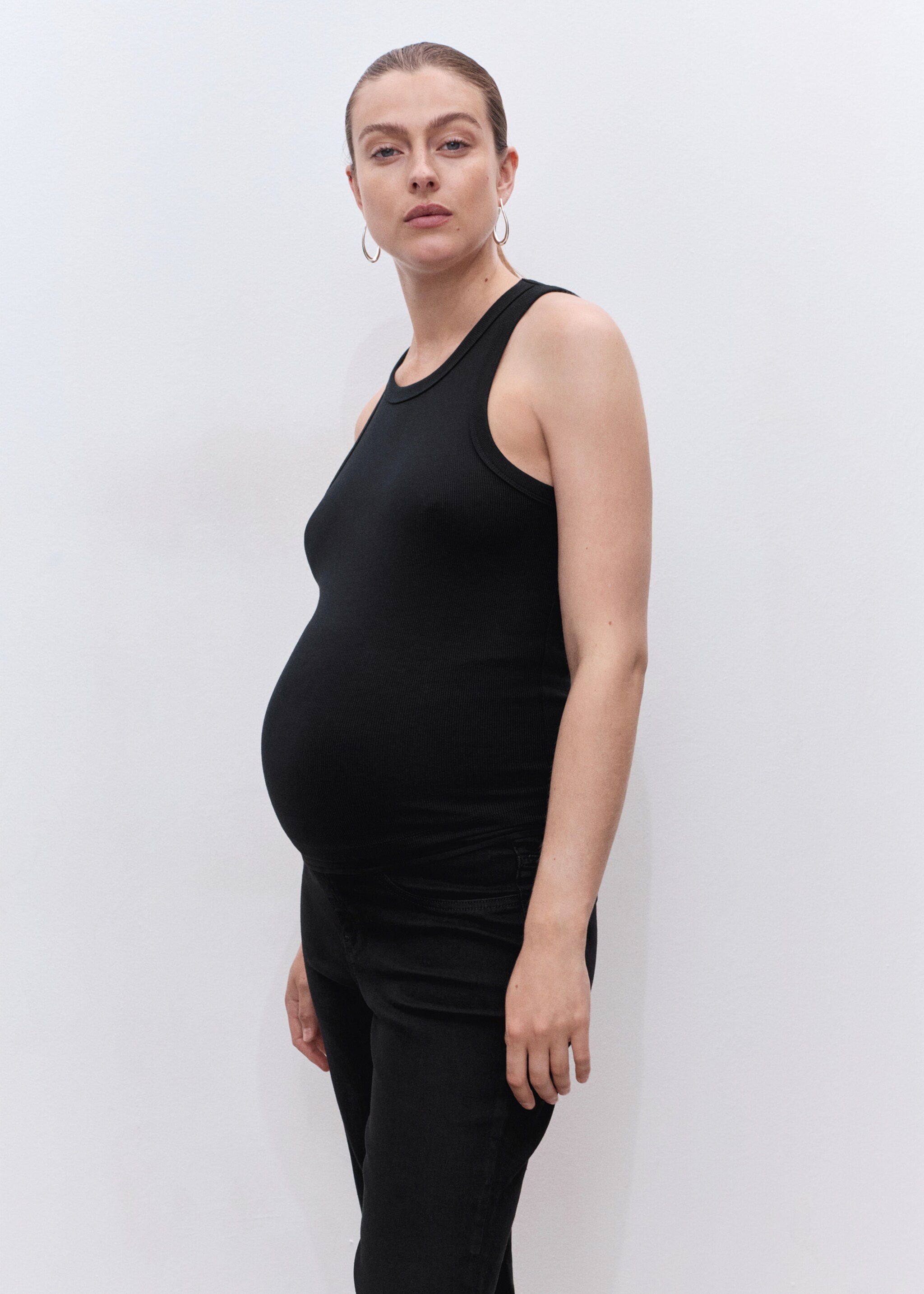 Maternity flared cropped jeans - Details of the article 1, Black denim. Ref: 17015153-00.