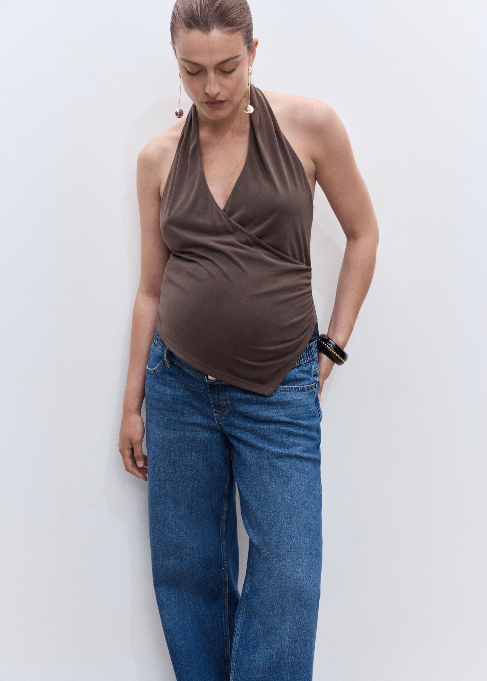 Wide-leg maternity jeans - Details of the article 6, Medium Blue. Ref: 17015154-00.