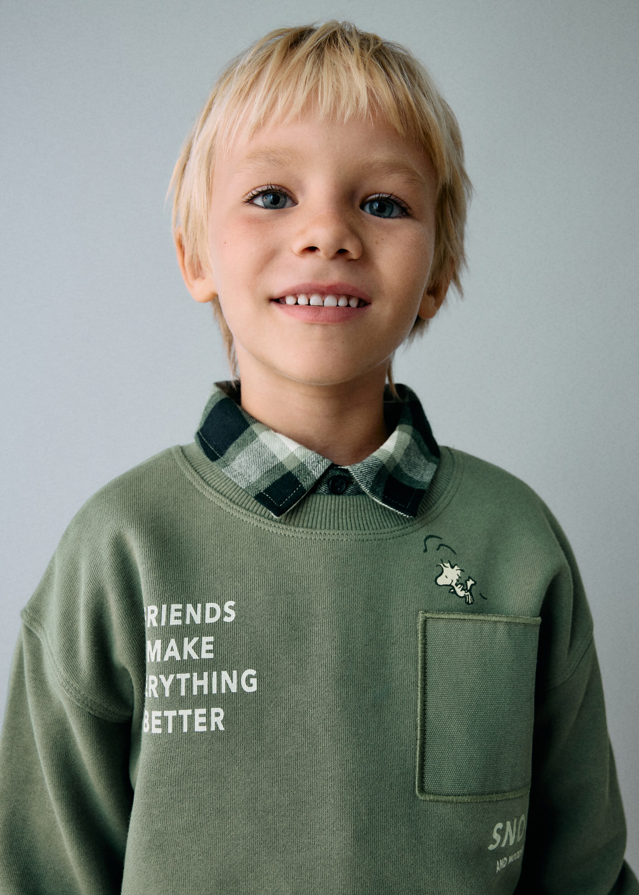Embroidered Snoopy sweatshirt - Details of the article 1, Green. Ref: 17015158-00.