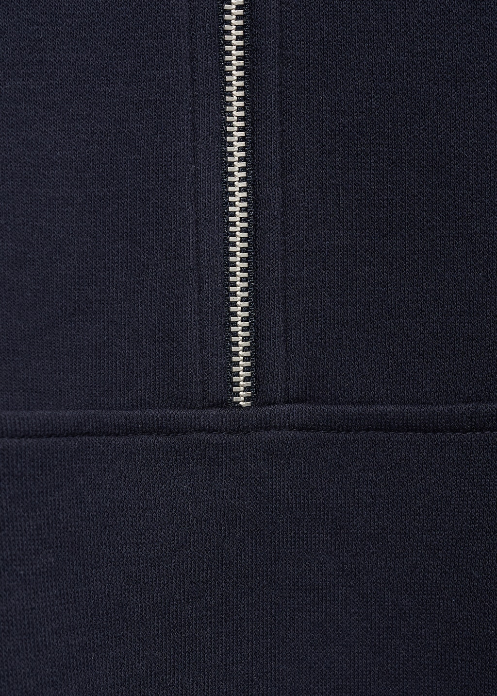 Turtleneck sweatshirt with zip