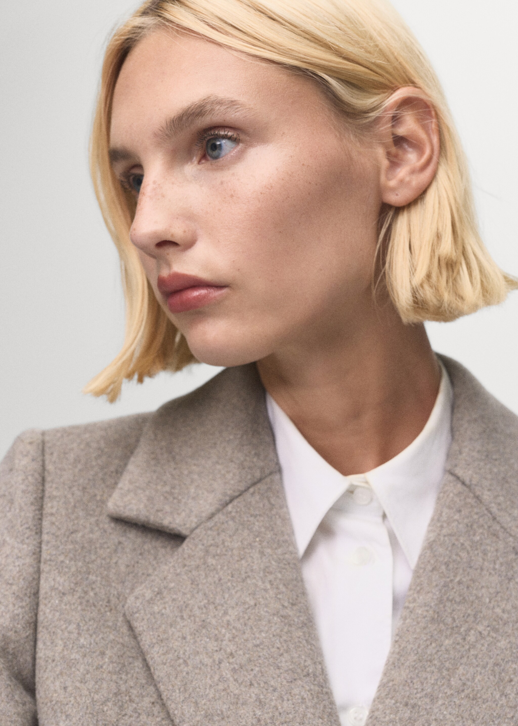 Double-breasted wool coat - Details of the article 1, Medium Brown. Ref: 17015791-00.