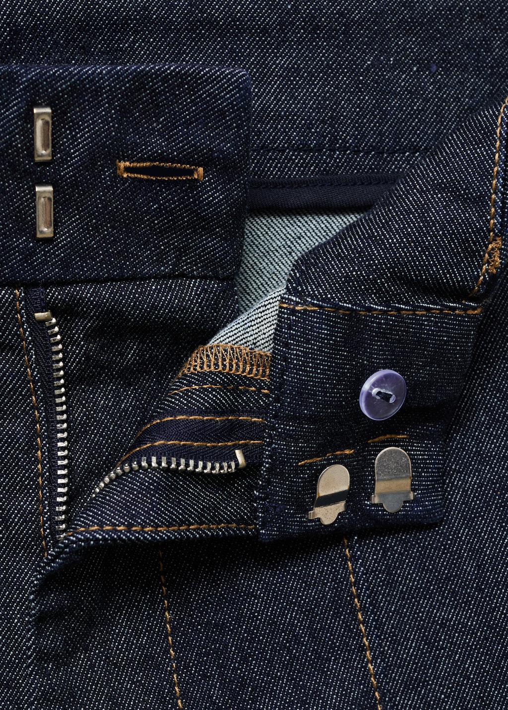 High-waisted culotte jeans with stitching