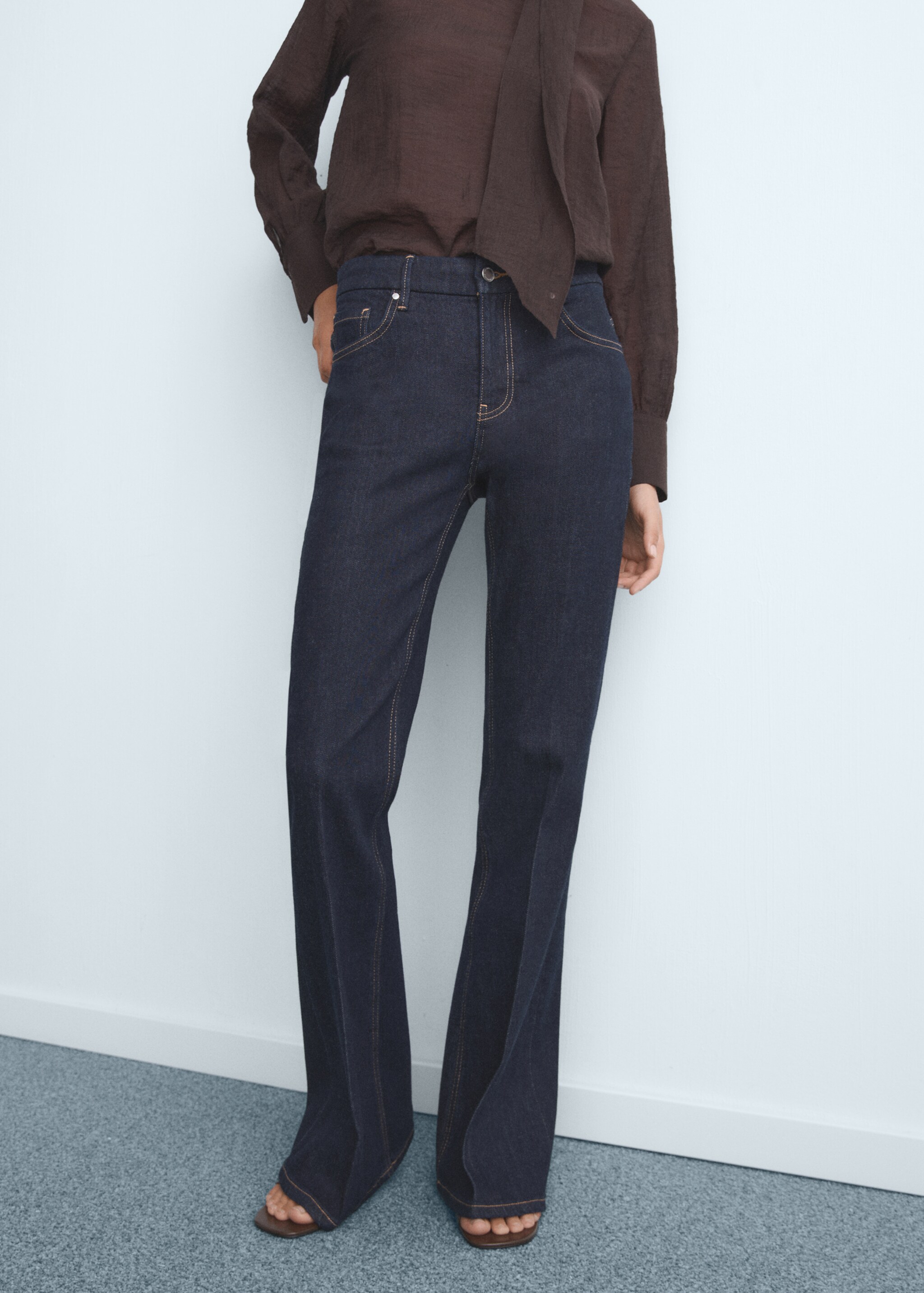 Jean Violeta flare taille haute - Plan moyen, Bleu. Ref: 17015805-00.