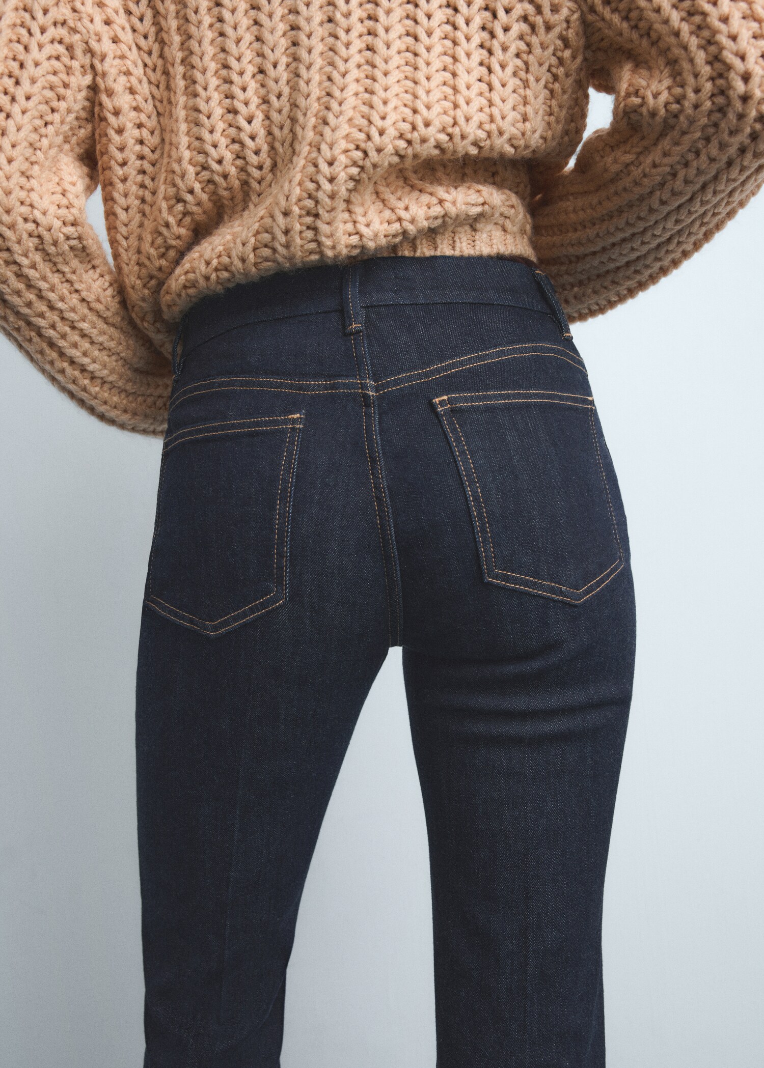 Violet flared high-rise jeans - Details of the article 6