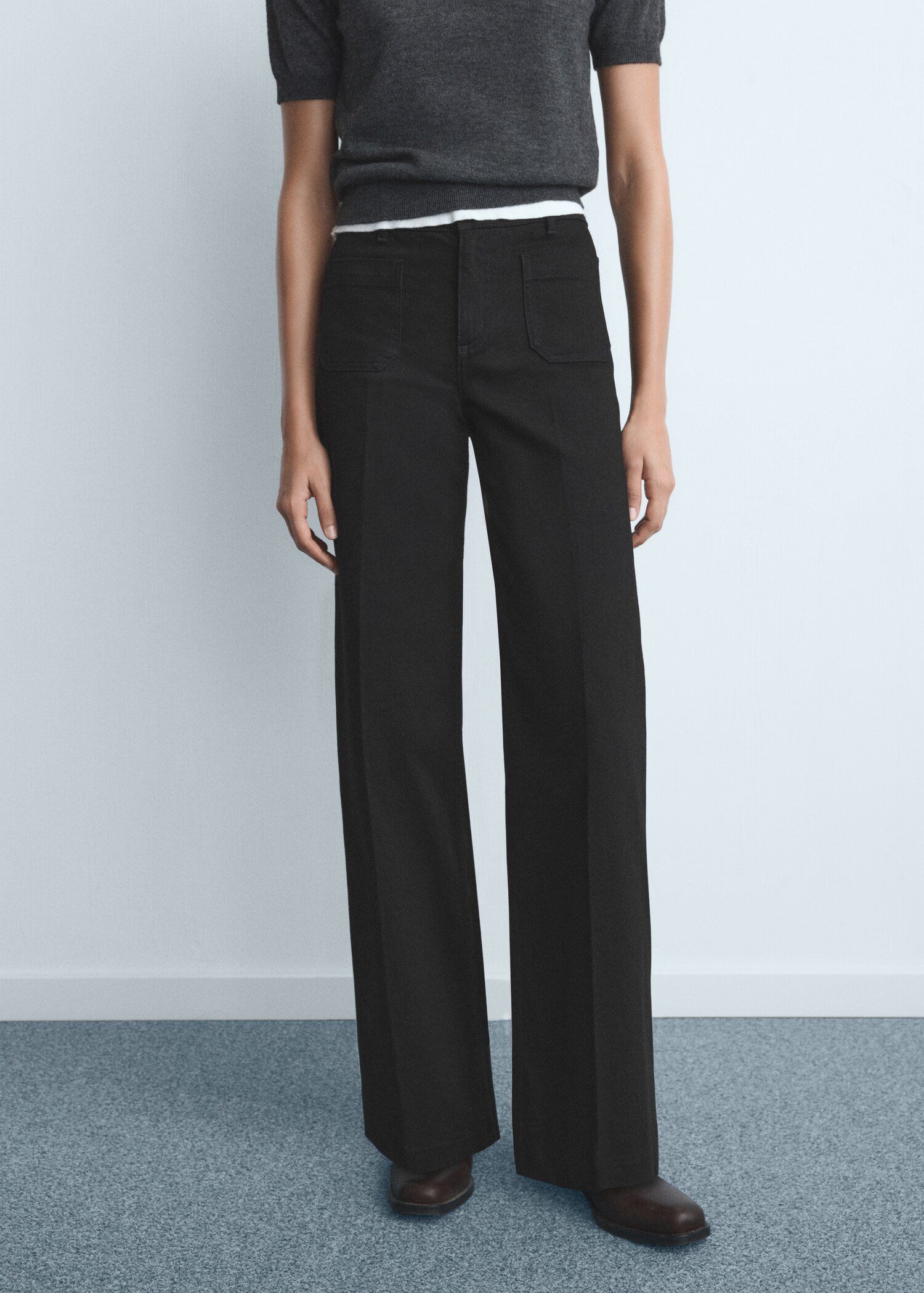 Wide-leg jeans with pockets - Main Image