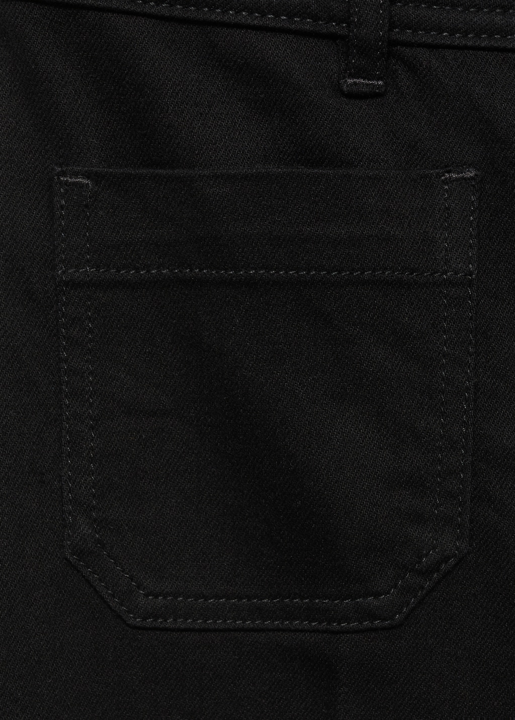 Wide-leg jeans with pockets