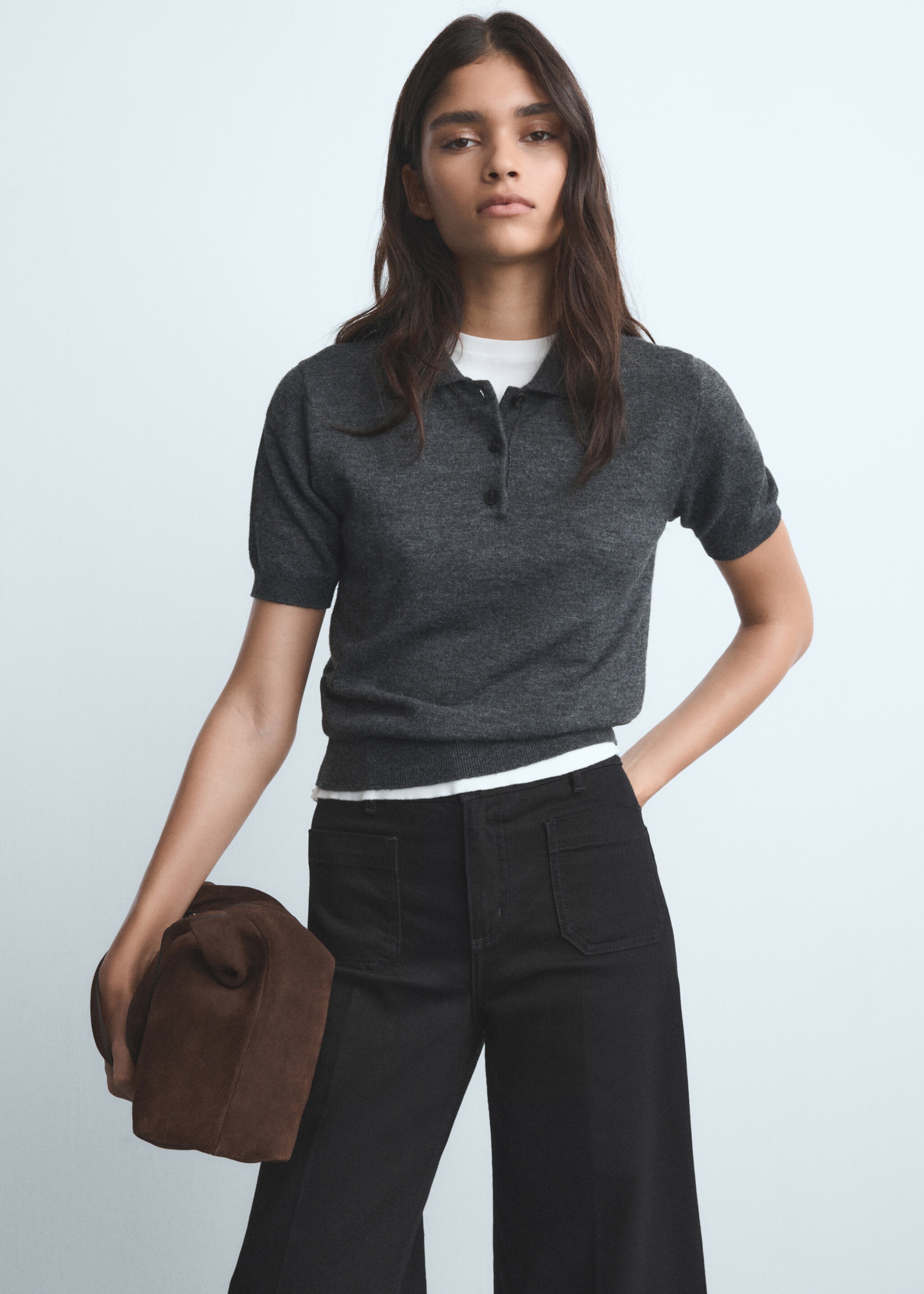 Wide-leg jeans with pockets - Details of the article 1, Black denim. Ref: 17015809-00.