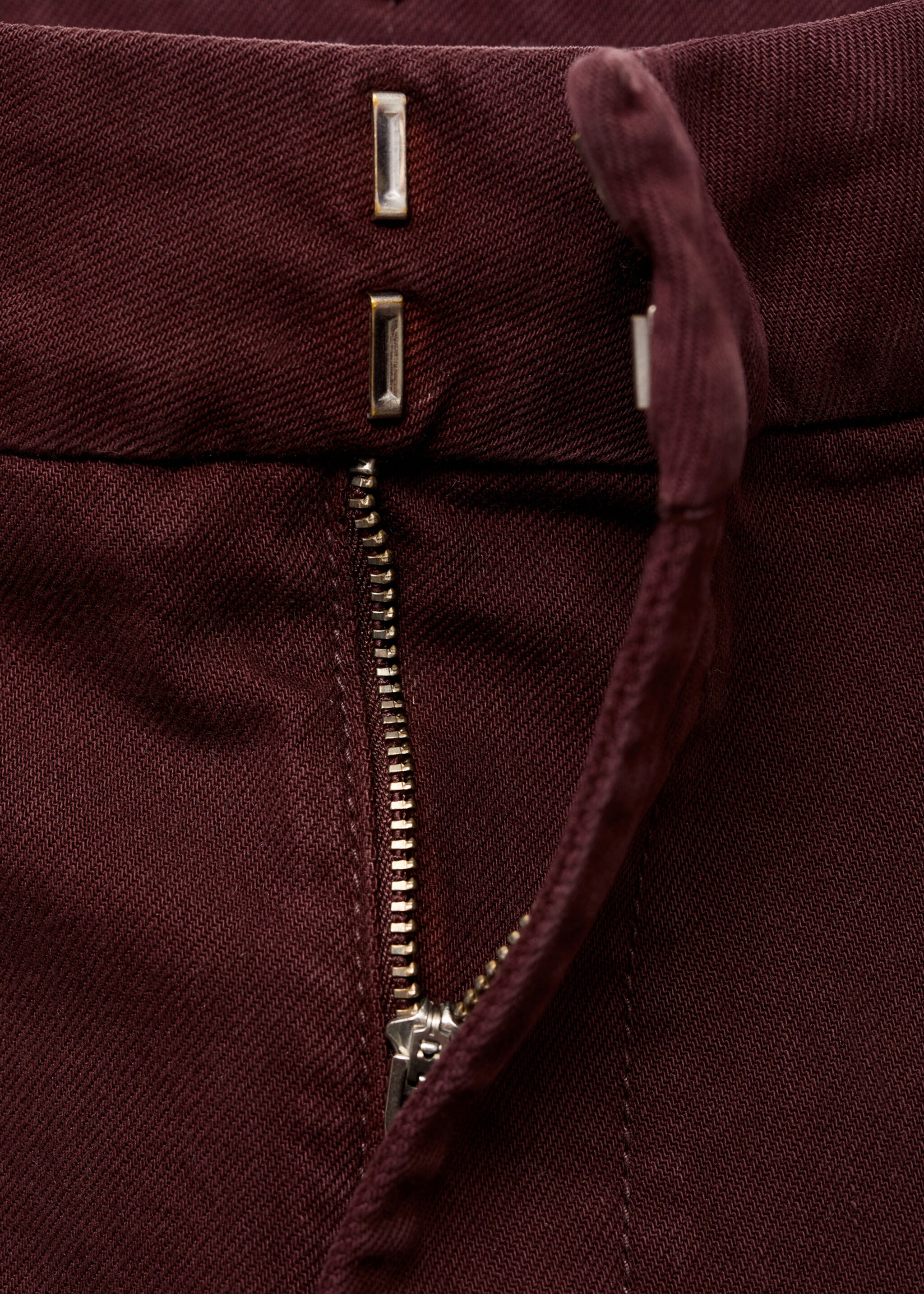 High-waisted wide leg jeans with stitching - Details of the article 8, Wine. Ref: 17015810-00.
