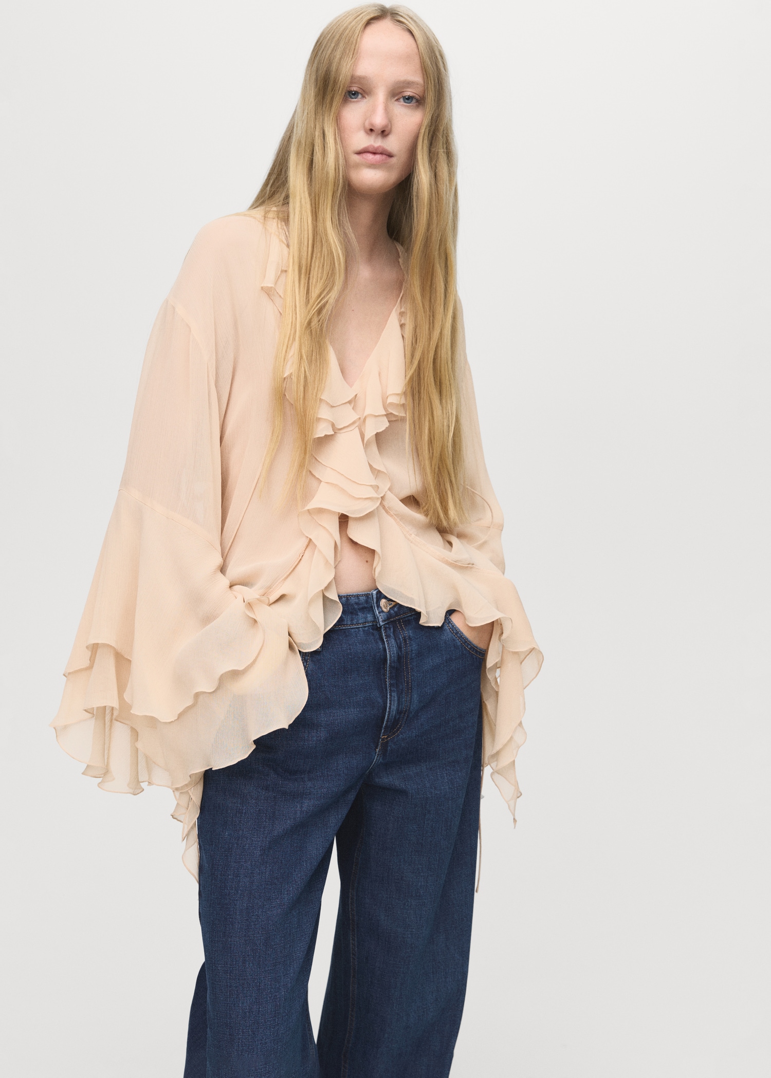 Low-rise wide-leg jeans - Details of the article 1