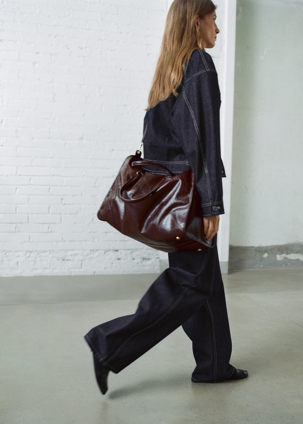 High-waisted barrel jeans