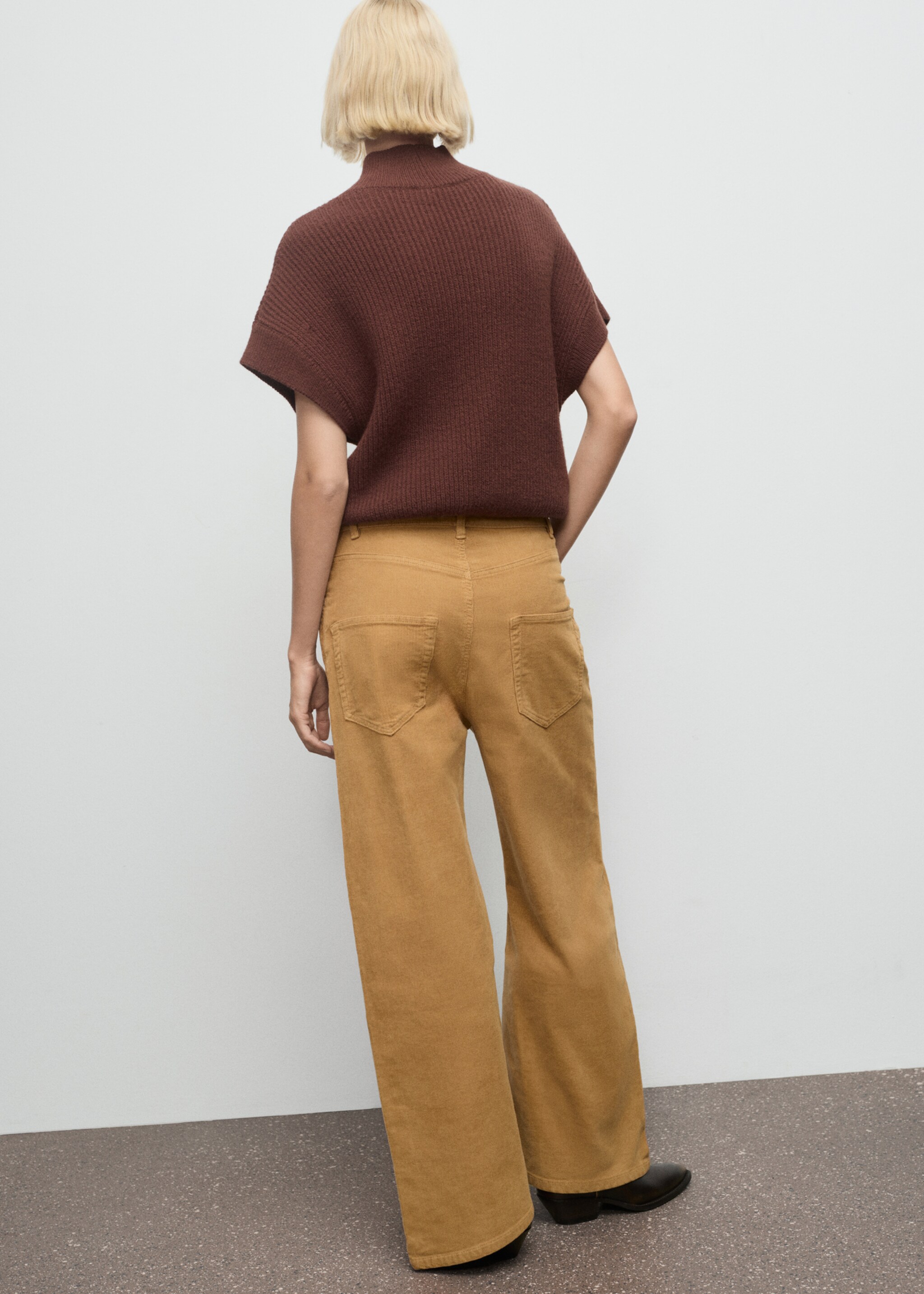 Wide-Leg-Cord-Jeans - Rückseite des Artikels, Karamell. Ref: 17015819-00.