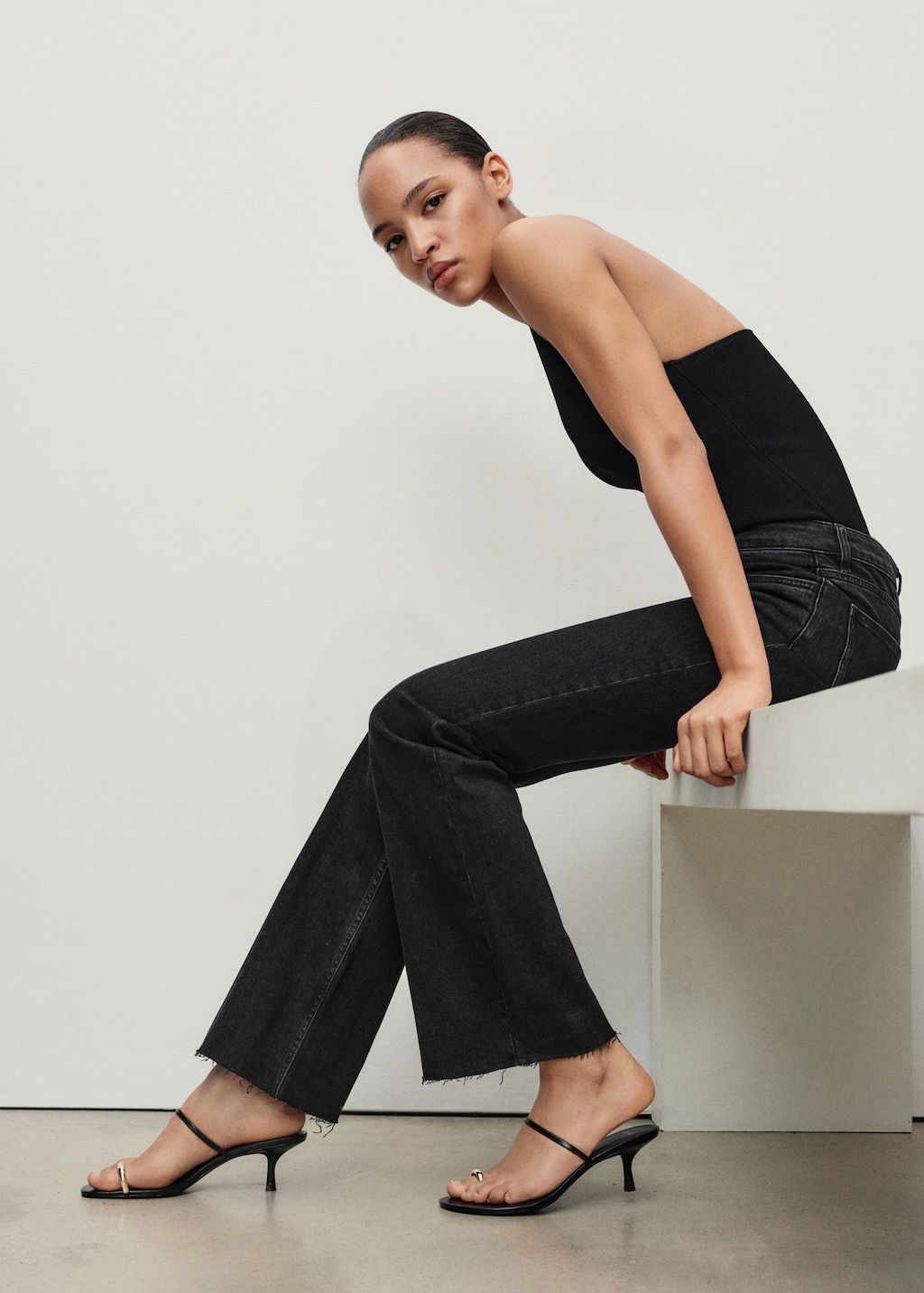 Fiona flared mid-rise jeans