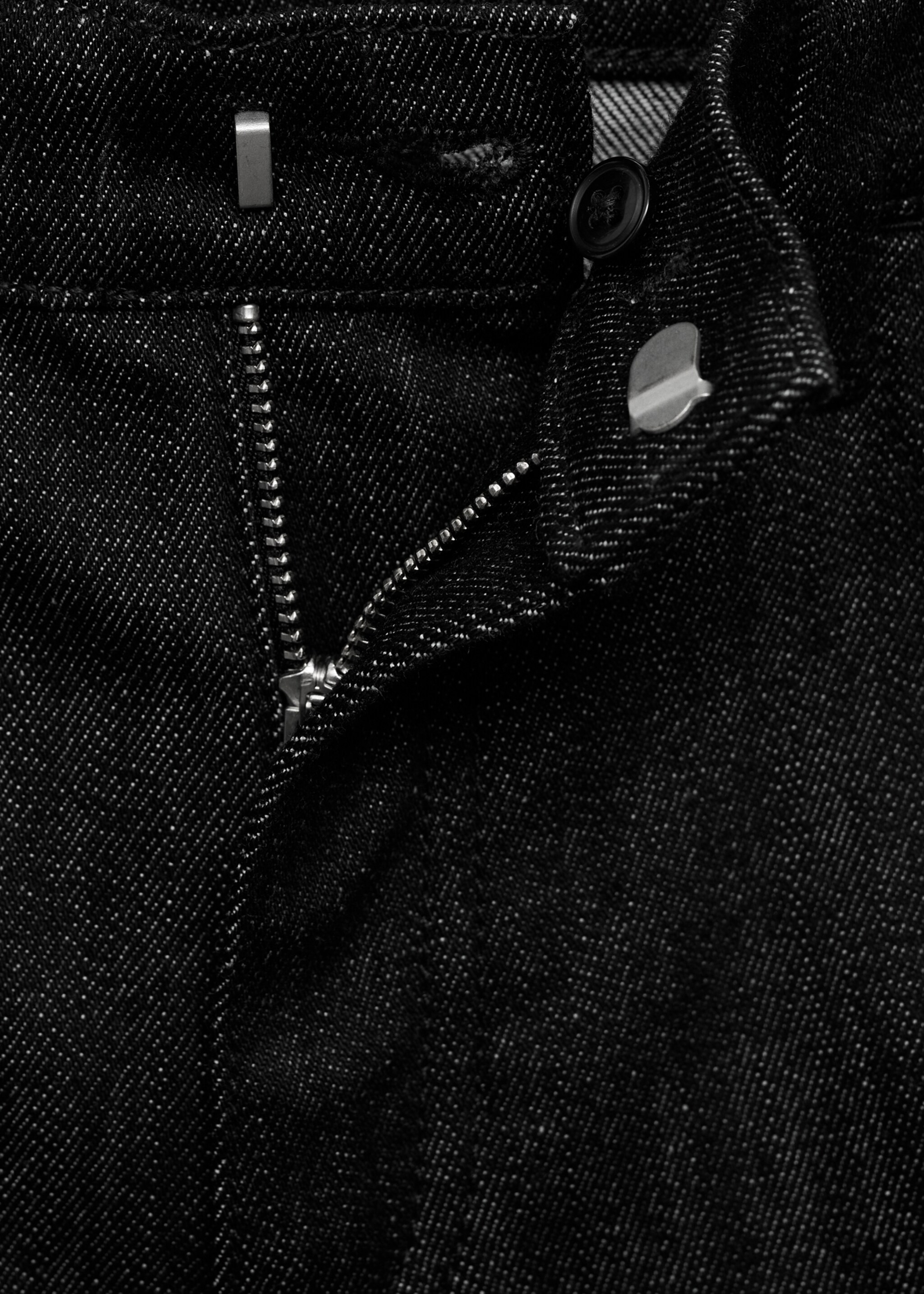 Mid-rise flared jeans - Details of the article 8, Black. Ref: 17015823-00.