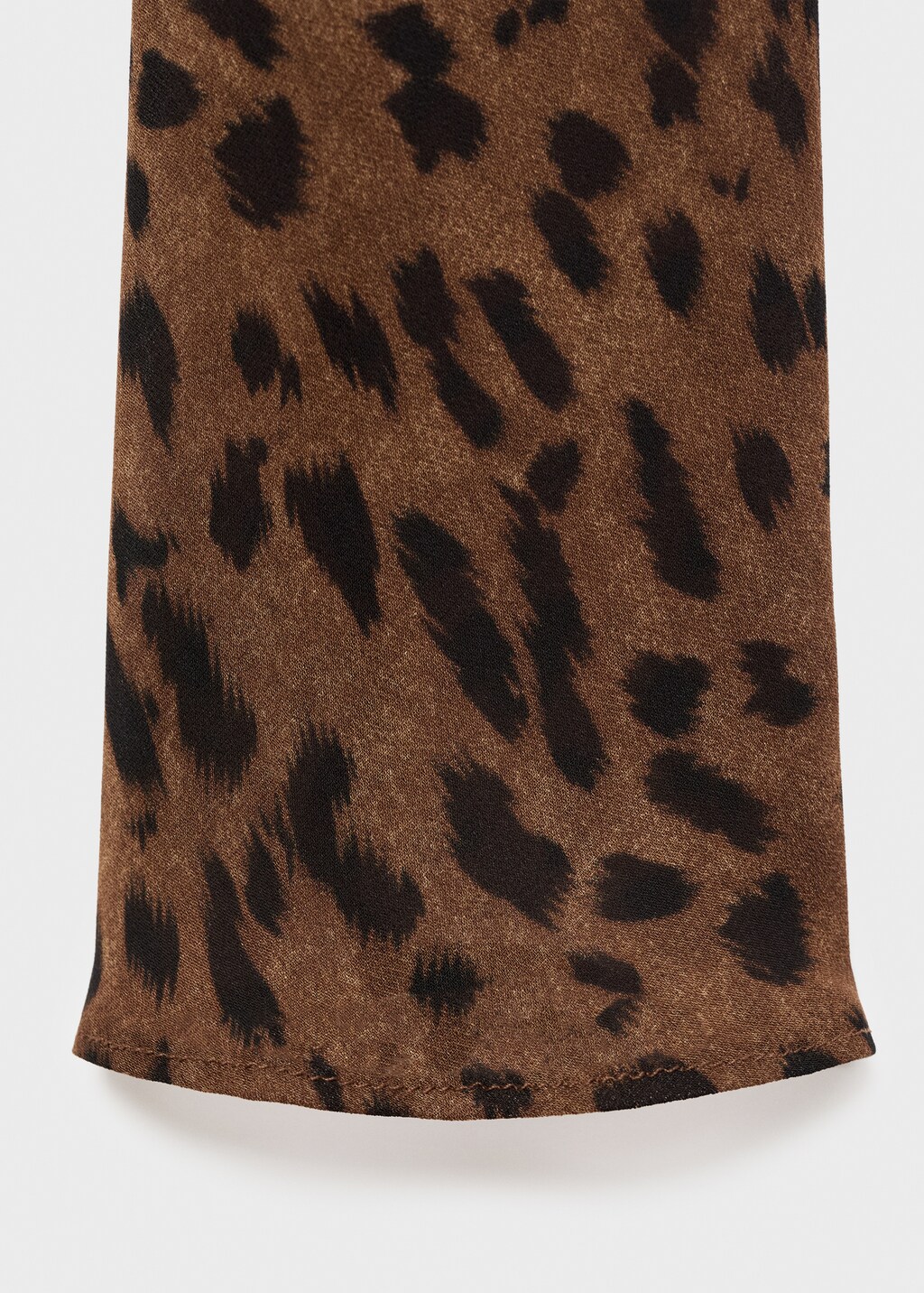 Long-sleeved leopard-print dress