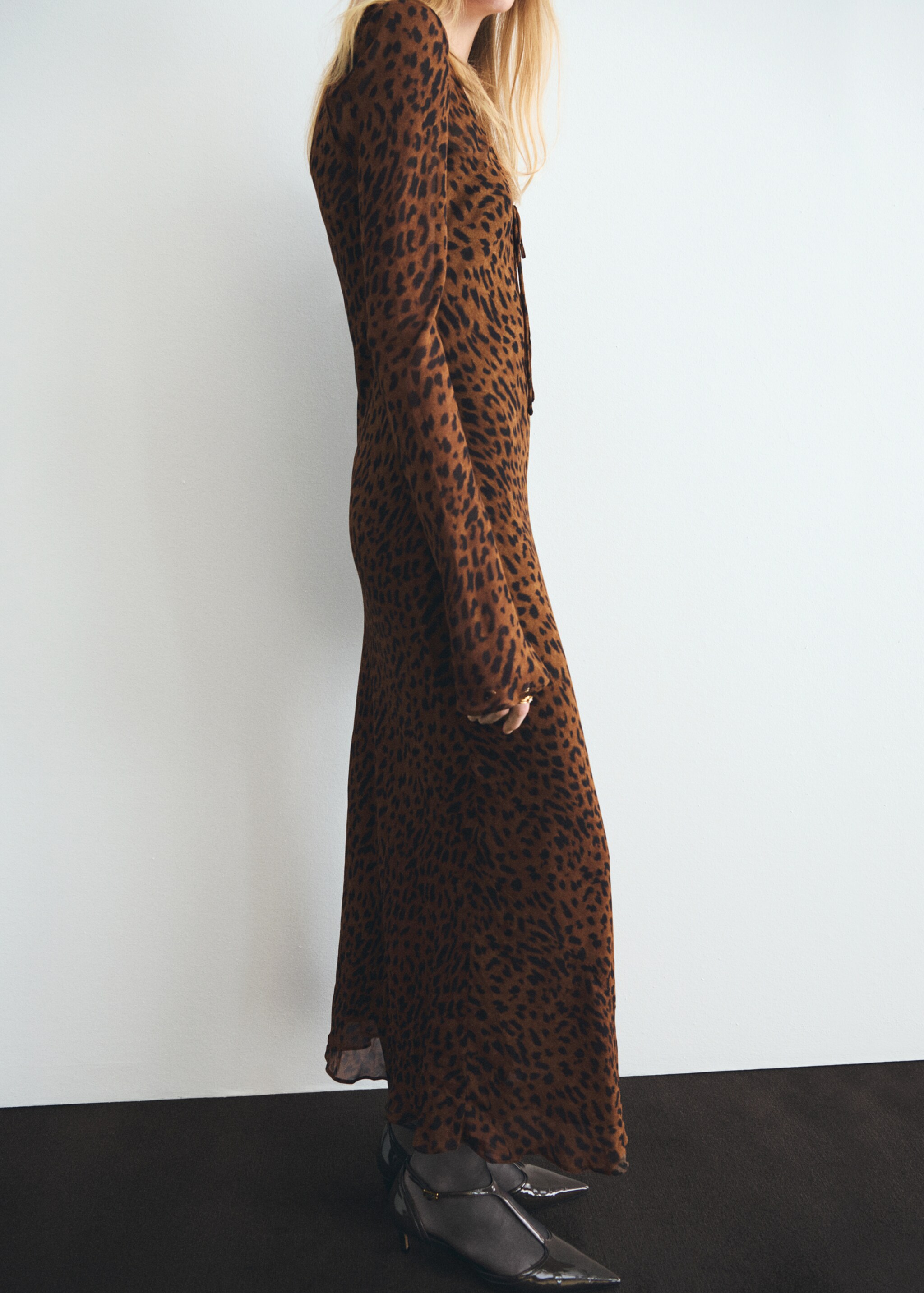 Vestido leopardo manga larga - Reverso del artículo, Negro. Ref: 17015825-00.