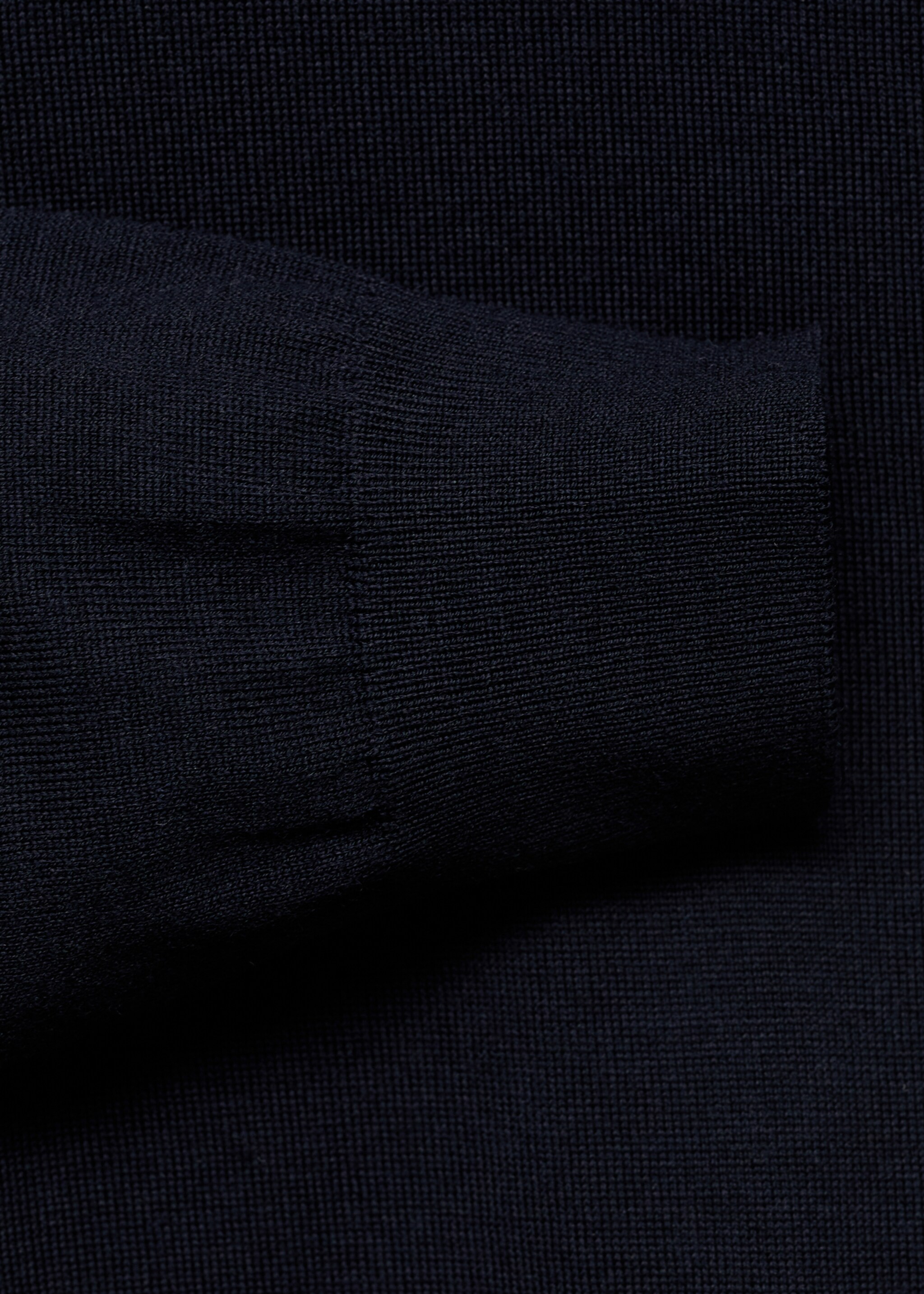 100% wool turtleneck sweater - Details of the article 0