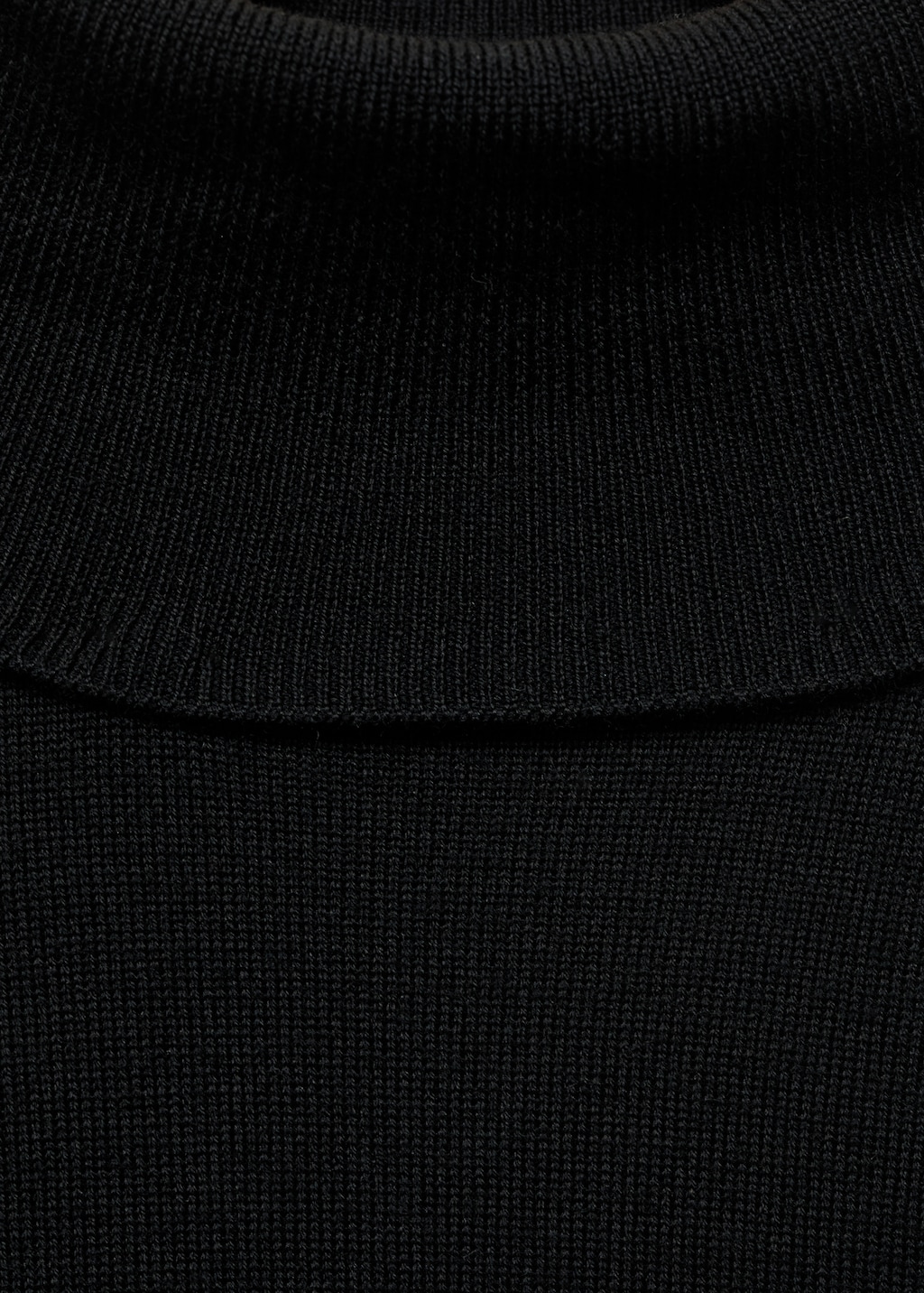 100% merino wool turtleneck sweater