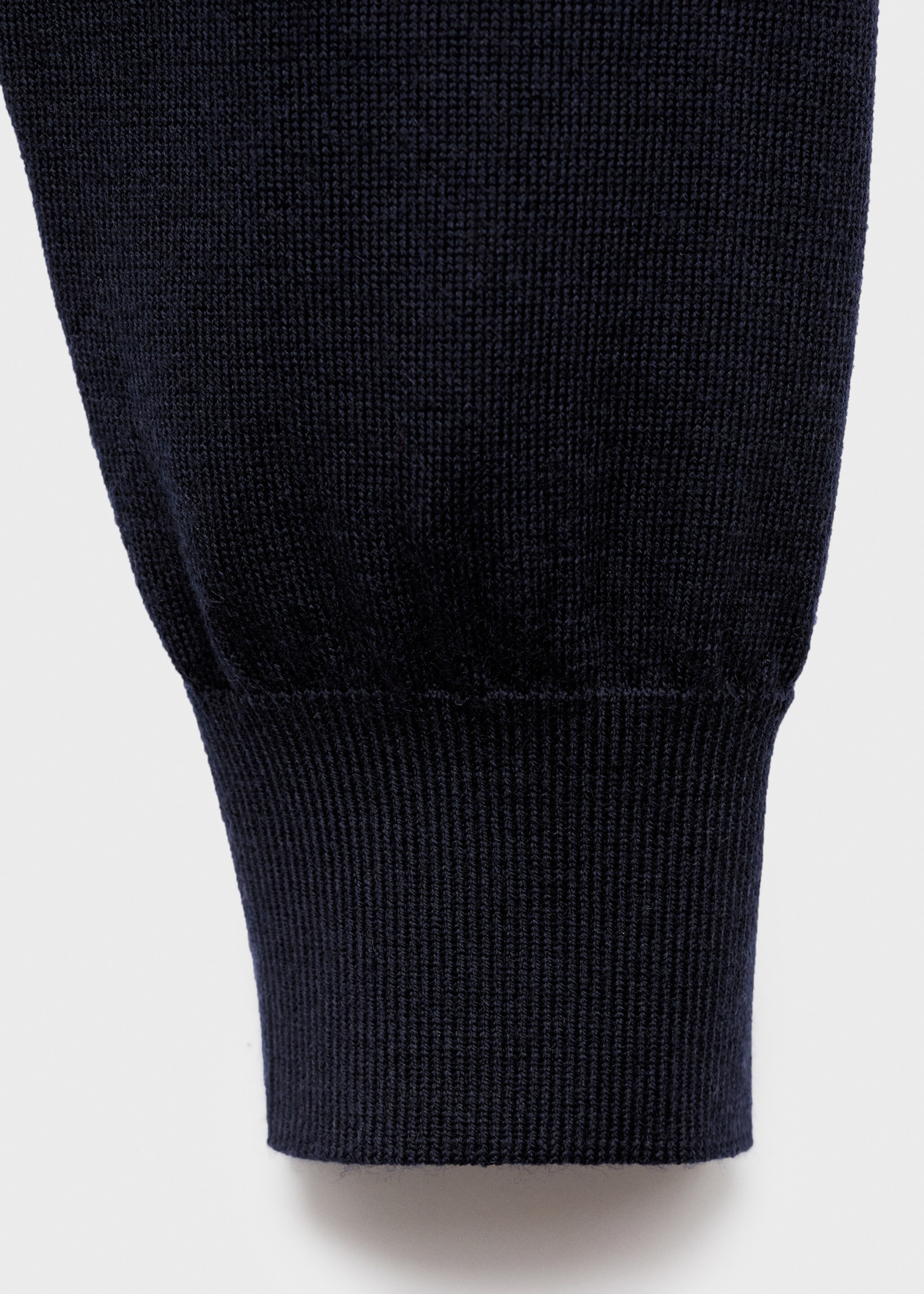 Pull willyv - Détail de l'article 0, Bleu marine. Ref: 17015975-00.